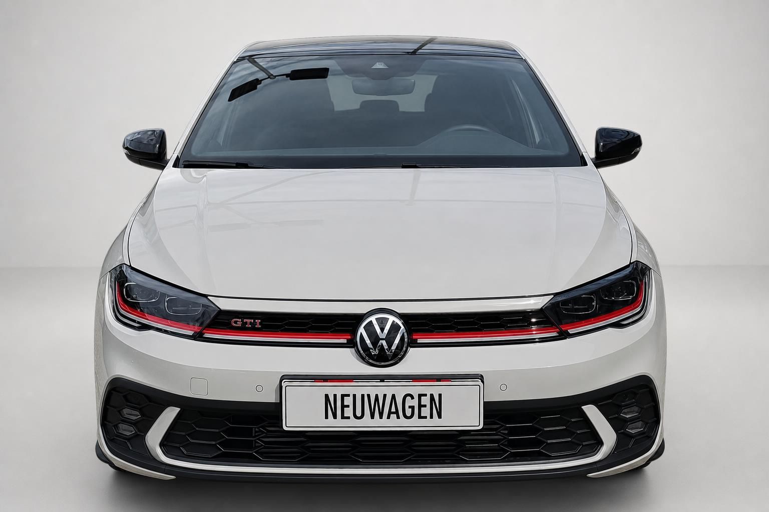 VW Polo GTI Frontansicht mit GTI-Kühlergrill und Kennzeichen