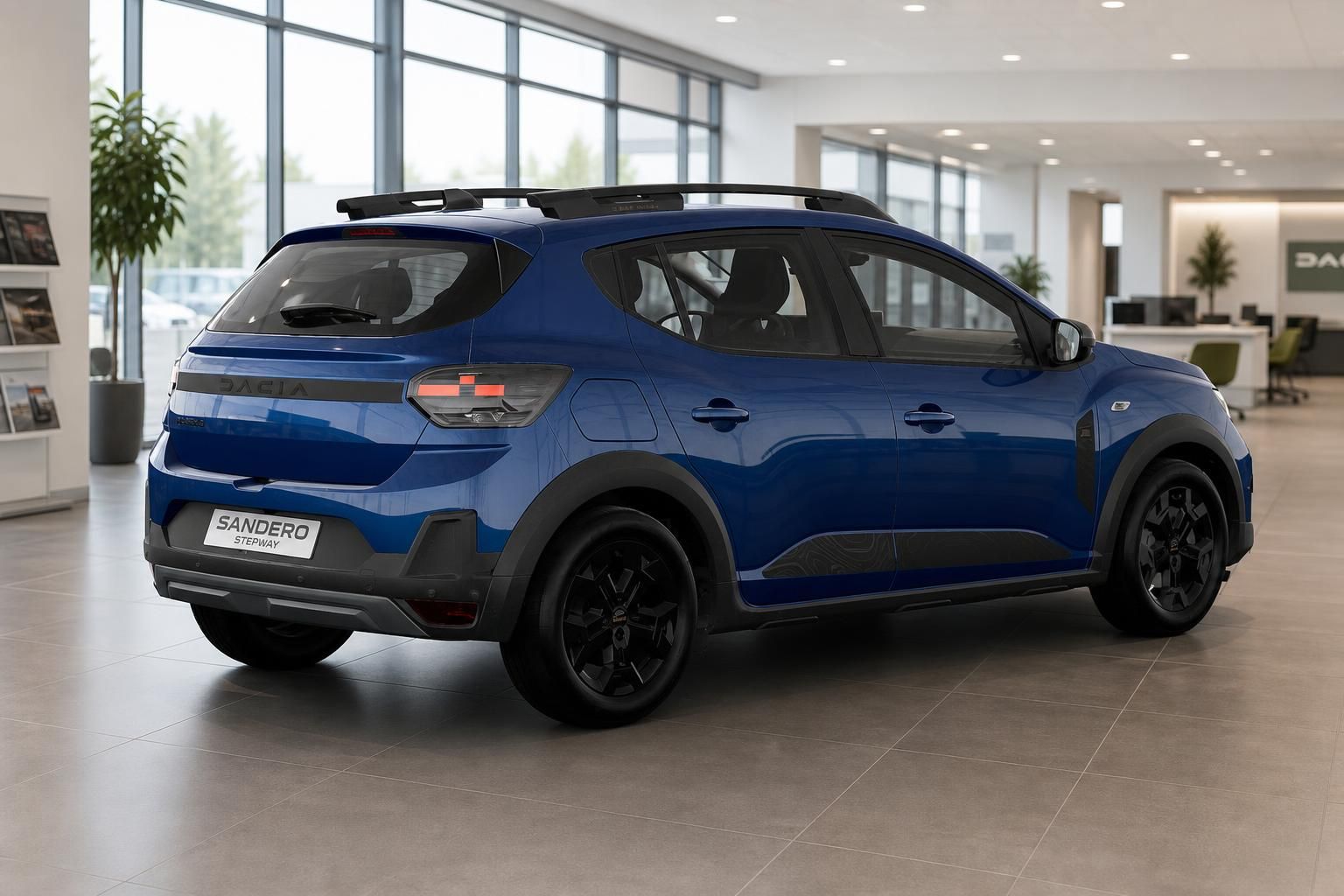 Dacia Sandero Stepway blau Seitenansicht hinten im Showroom