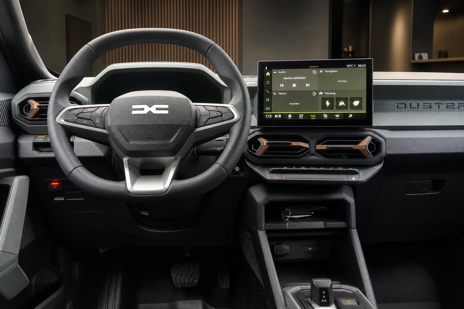 Dacia Duster Cockpit mit Lenkrad und Infotainment-Display