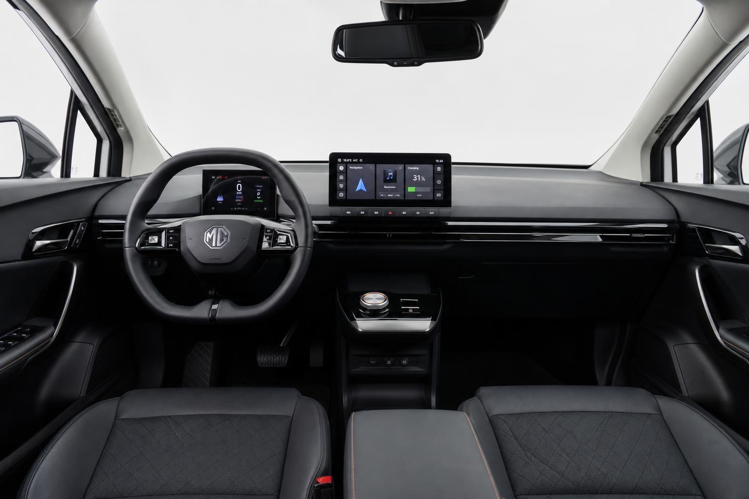 MG Innenraum mit Cockpit, Lenkrad und Touchscreen-Display
