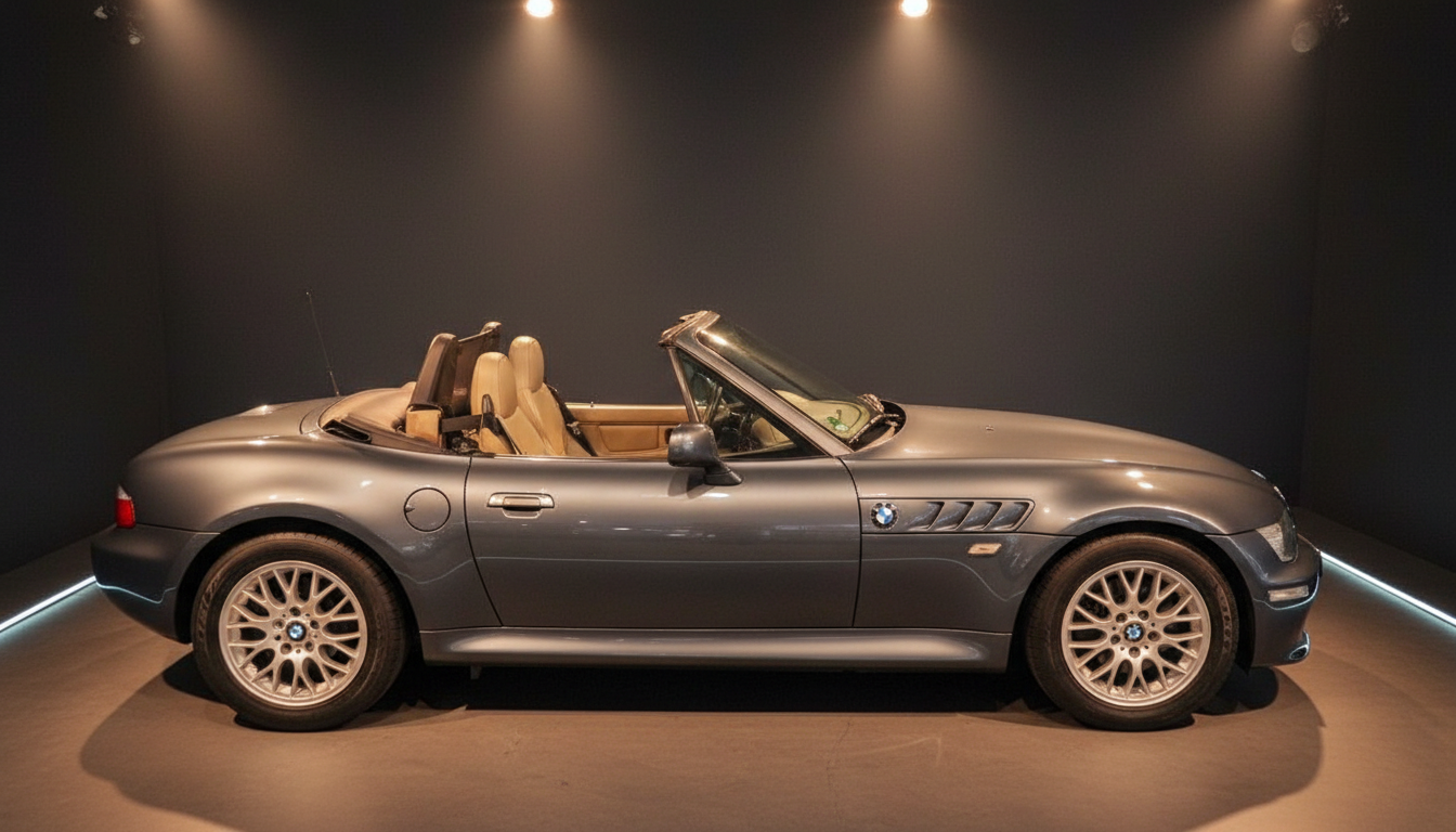 BMW Z3 Roadster Cabriolet in Grau-Blau metallic, Seitenansicht im Studio