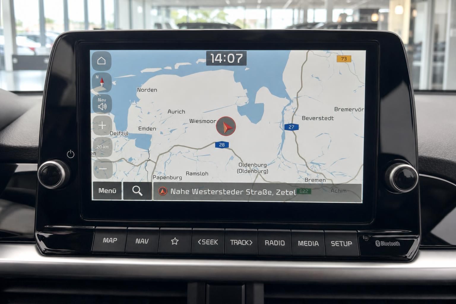Navigationssystem mit Kartenansicht im Kia Infotainment-Display