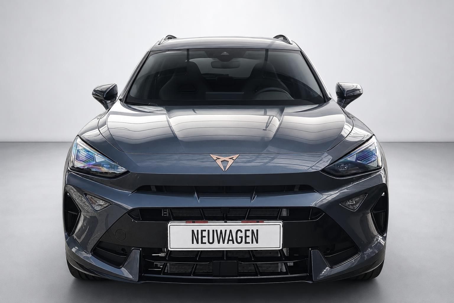 Cupra Formentor grau Frontansicht mit Kuehlergrill