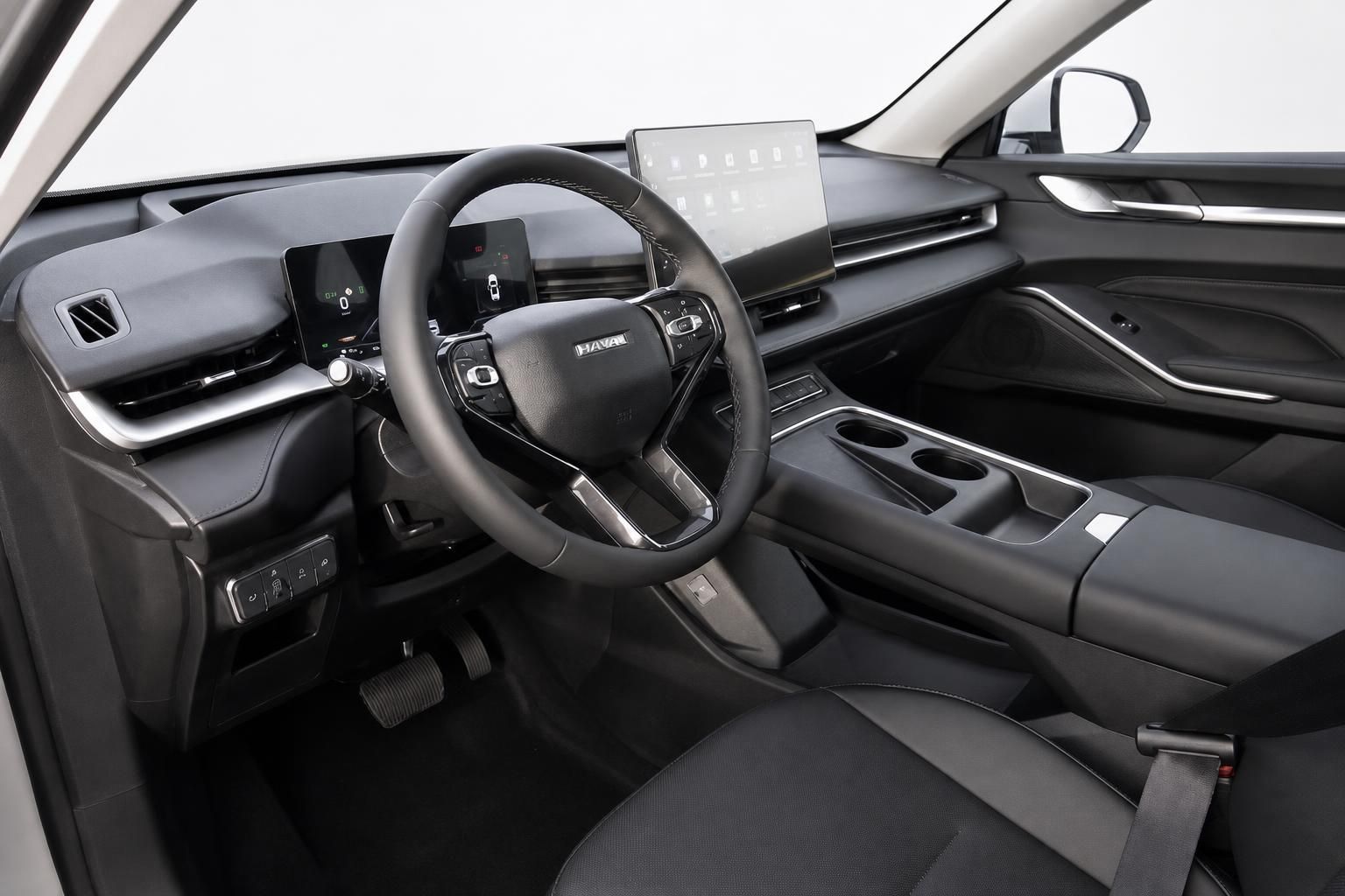 Haval H6 Innenraum – Cockpit mit Lenkrad, Touchscreen, digitaler Instrumententafel und Mittelkonsole