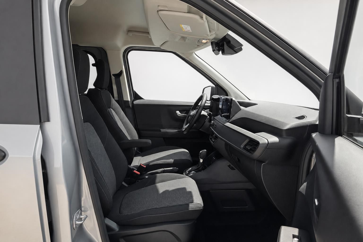 Ford Innenraum Vordersitze und Armaturenbrett, Fahrerperspektive