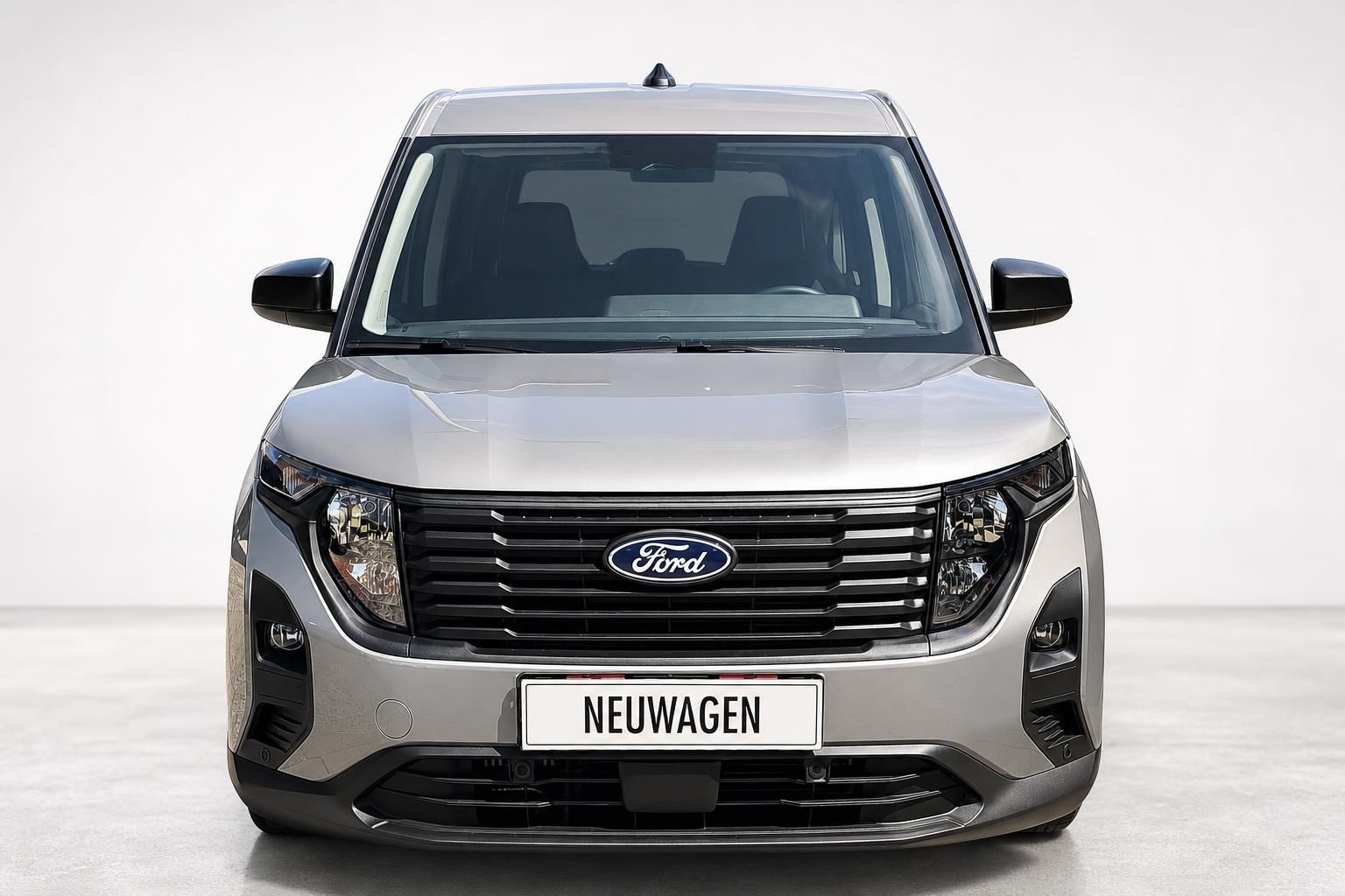 Ford Tourneo Connect Neuwagen, silber, Frontansicht im Studio