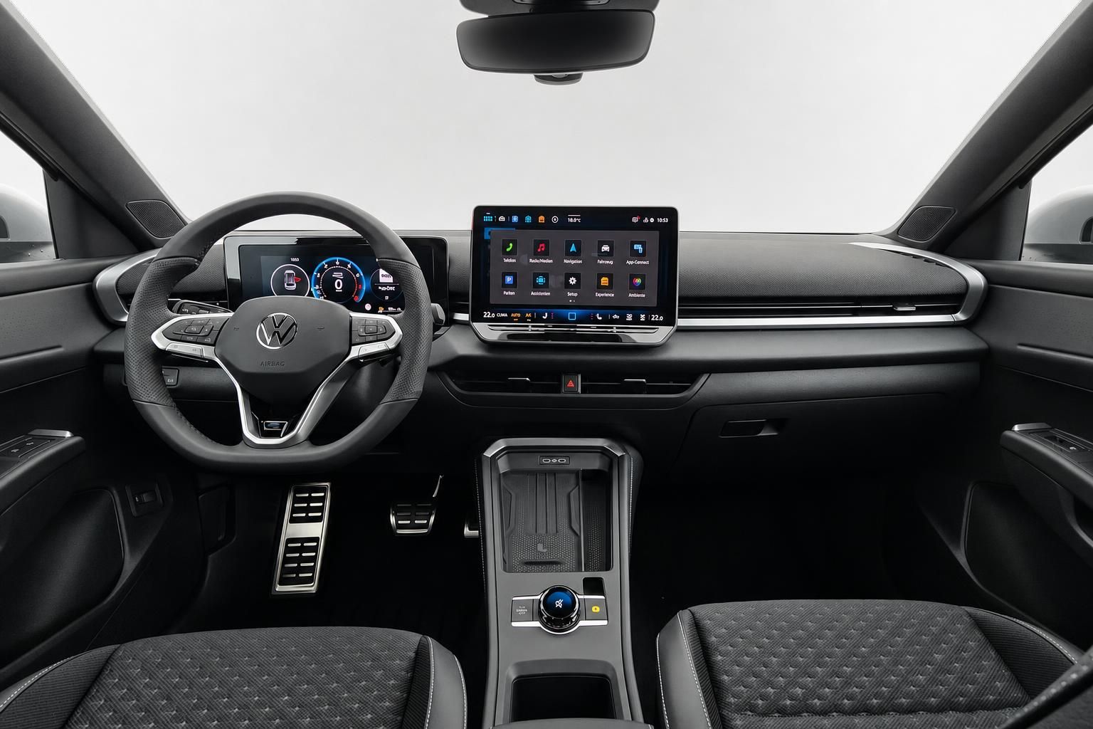 Cockpit und Armaturenbrett eines VW mit digitalem Cockpit und Lenkrad