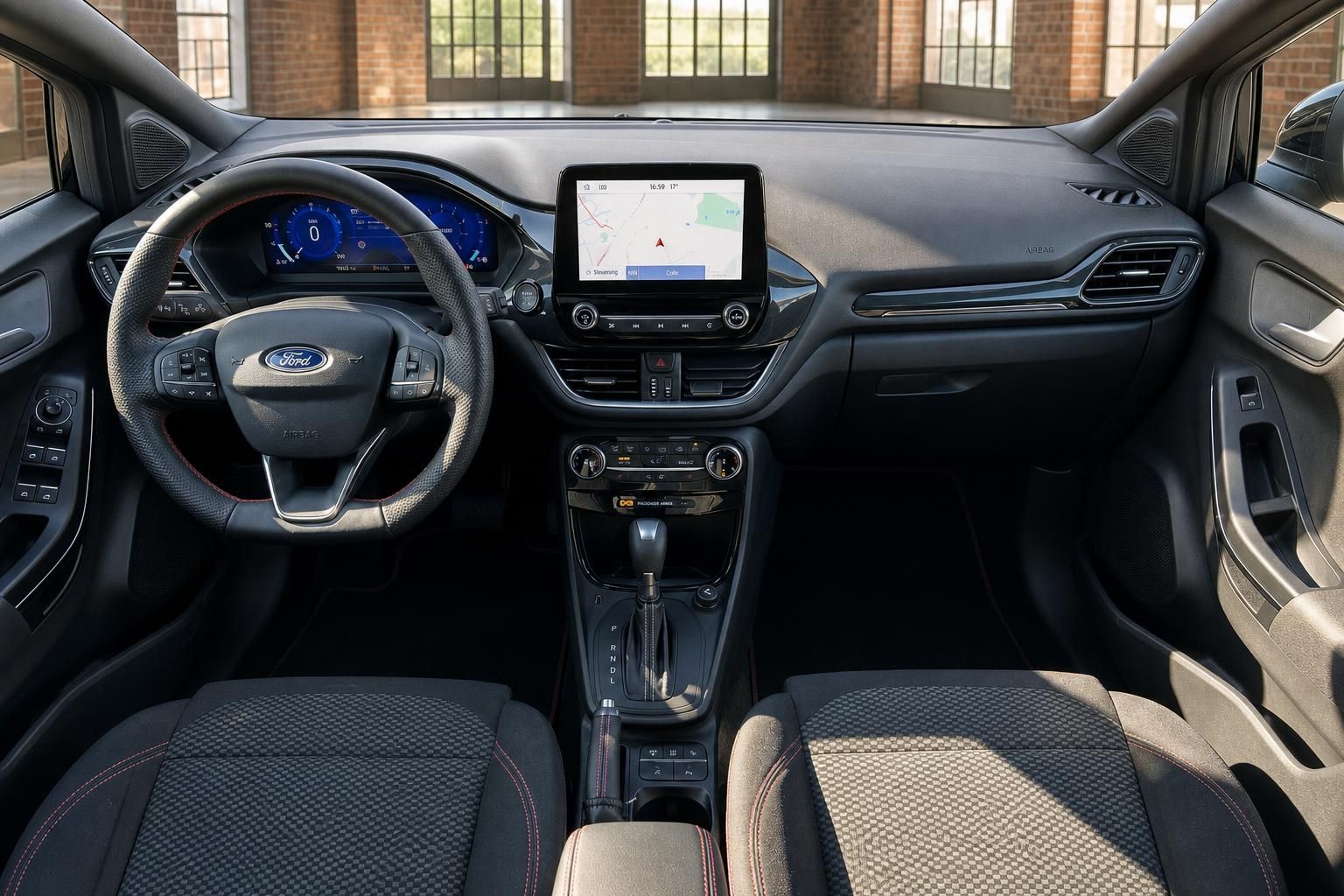 Ford Fiesta Innenraum Frontansicht mit Cockpit und Vordersitzen