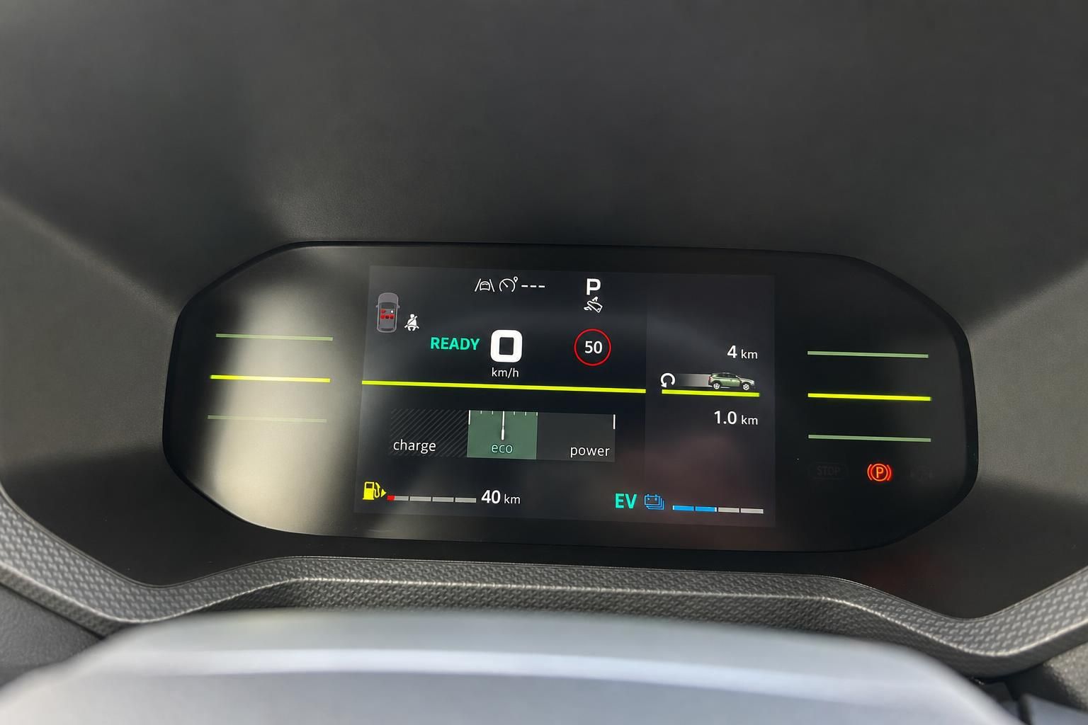 Digitales Armaturenbrett Elektrofahrzeug mit Geschwindigkeitsanzeige und Batteriestand