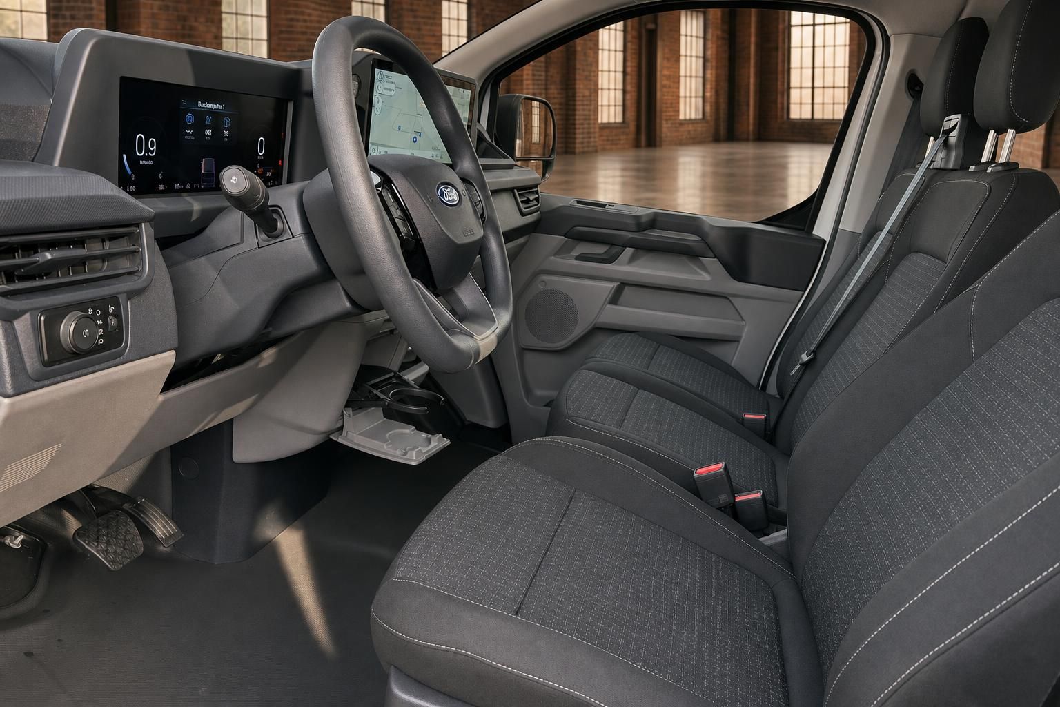 Ford Transit Innenraum mit Cockpit, Lenkrad und Sitzen