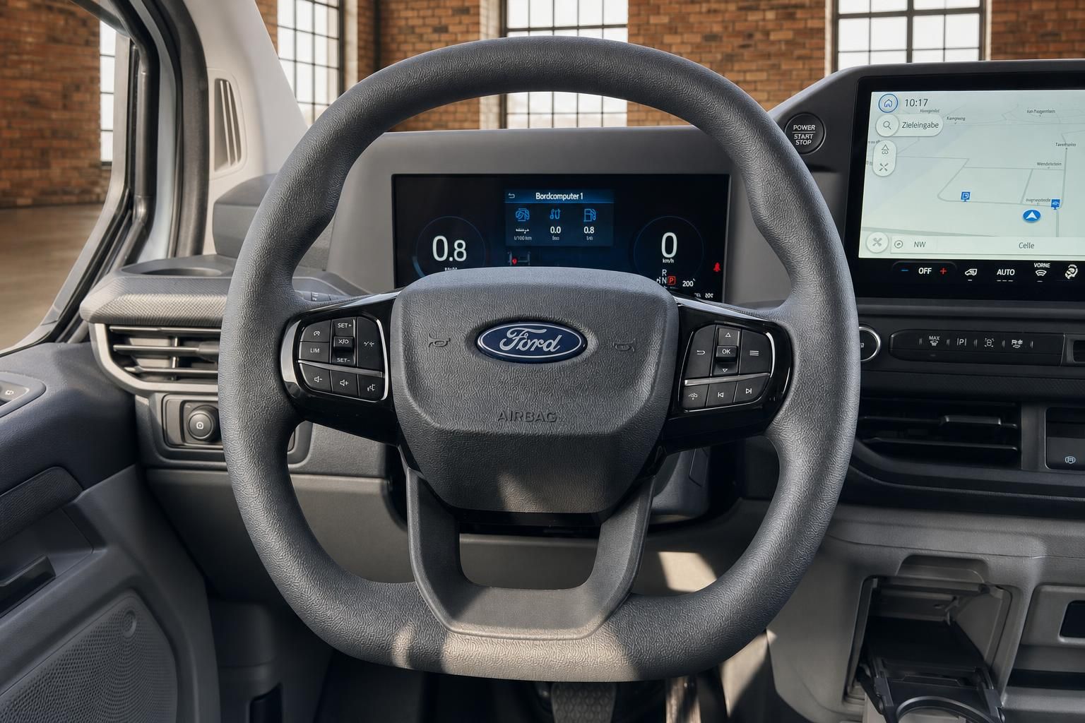 Ford Lenkrad Nahaufnahme mit Bordcomputer und Navigationsdisplay