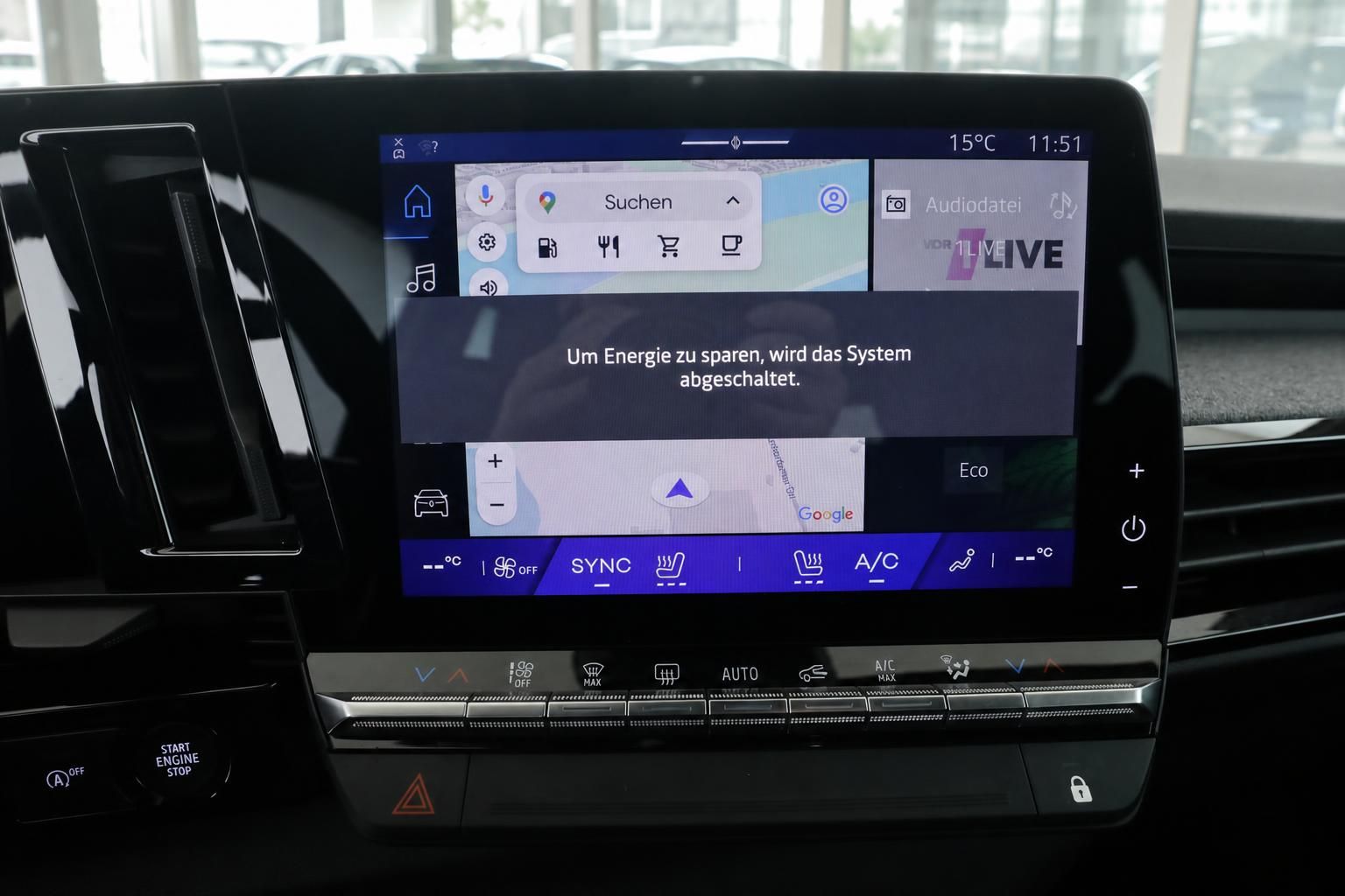 Infotainment-Display mit Navigation im Renault Cockpit