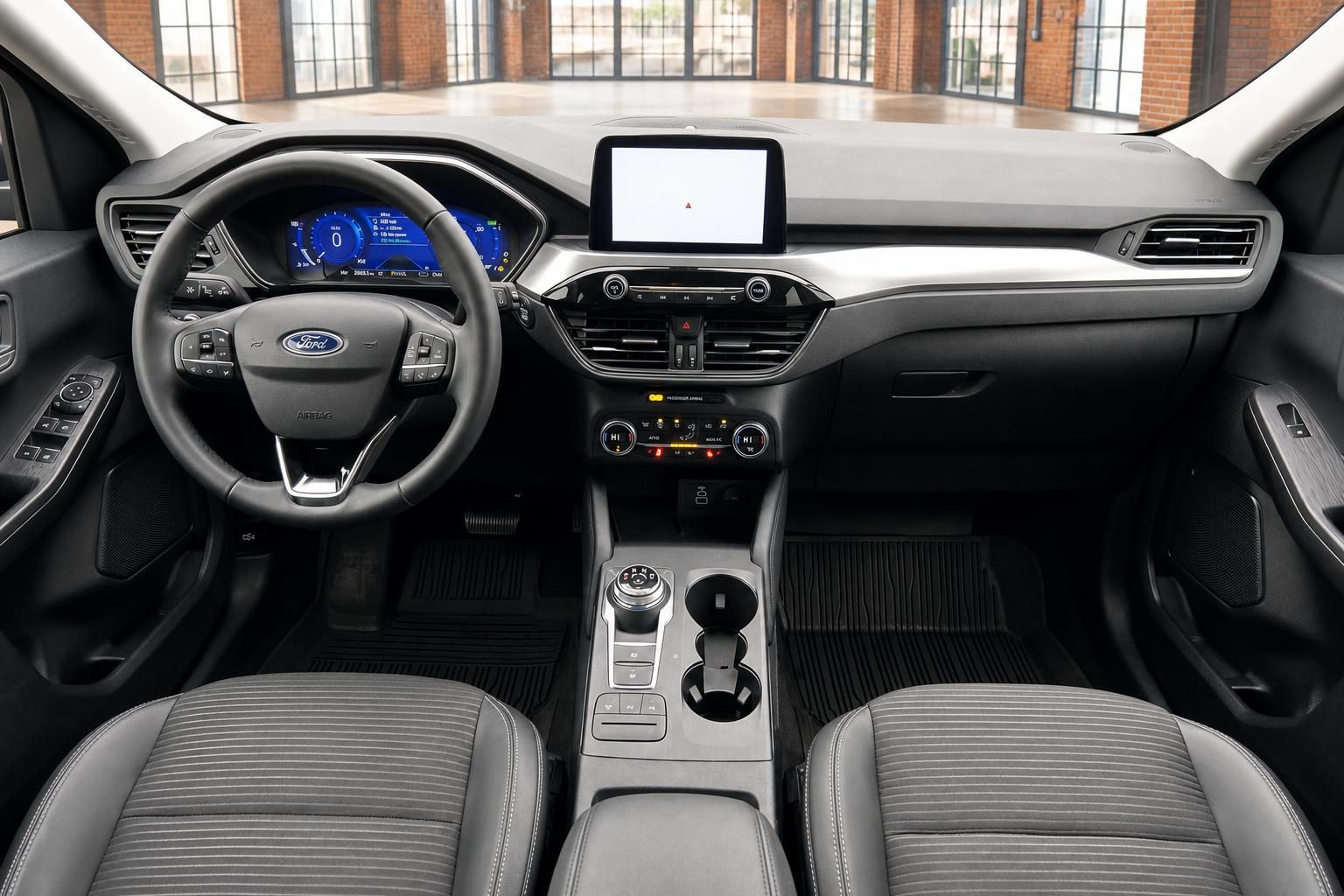 Ford Cockpit Übersicht mit Lenkrad, digitalem Kombiinstrument, Mittelkonsole und Touchscreen