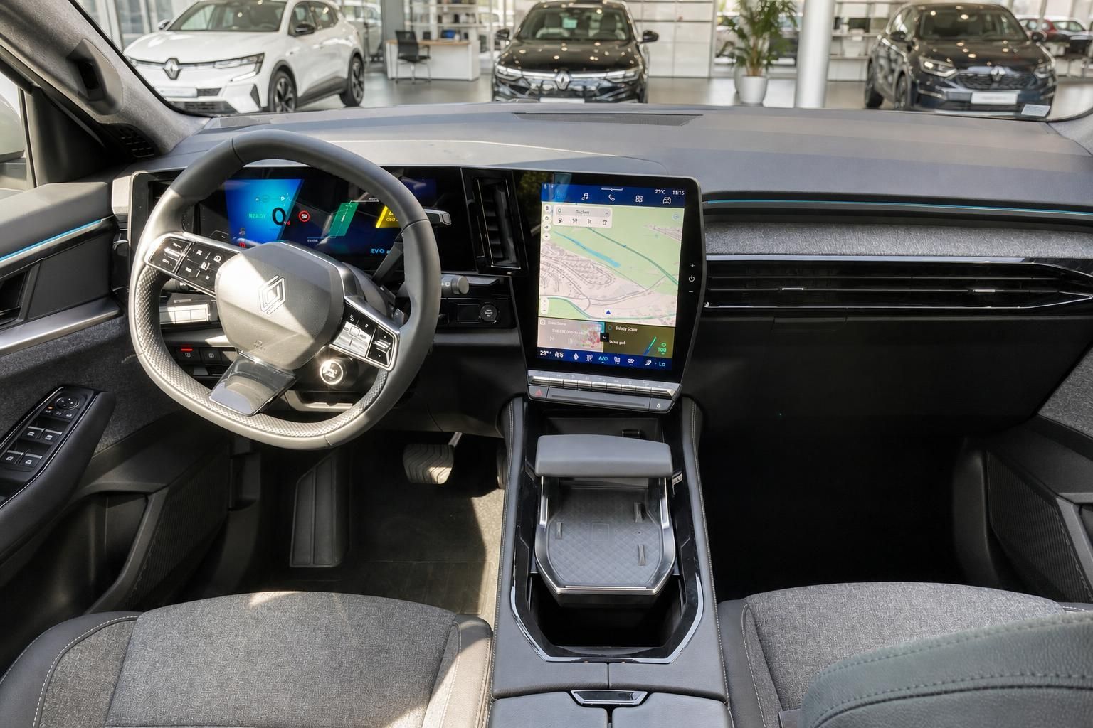 Renault Cockpit mit Lenkrad, Digitaltacho und großem Infotainment-Display