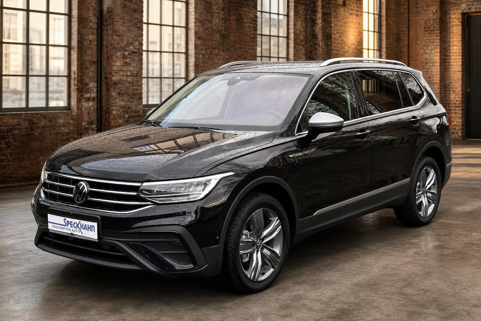 Volkswagen Tiguan Allspace Life 2.0 TDI Kamera 7- Sitzer Pano Isofix ACC AD AHK-klappbar El. Panodach