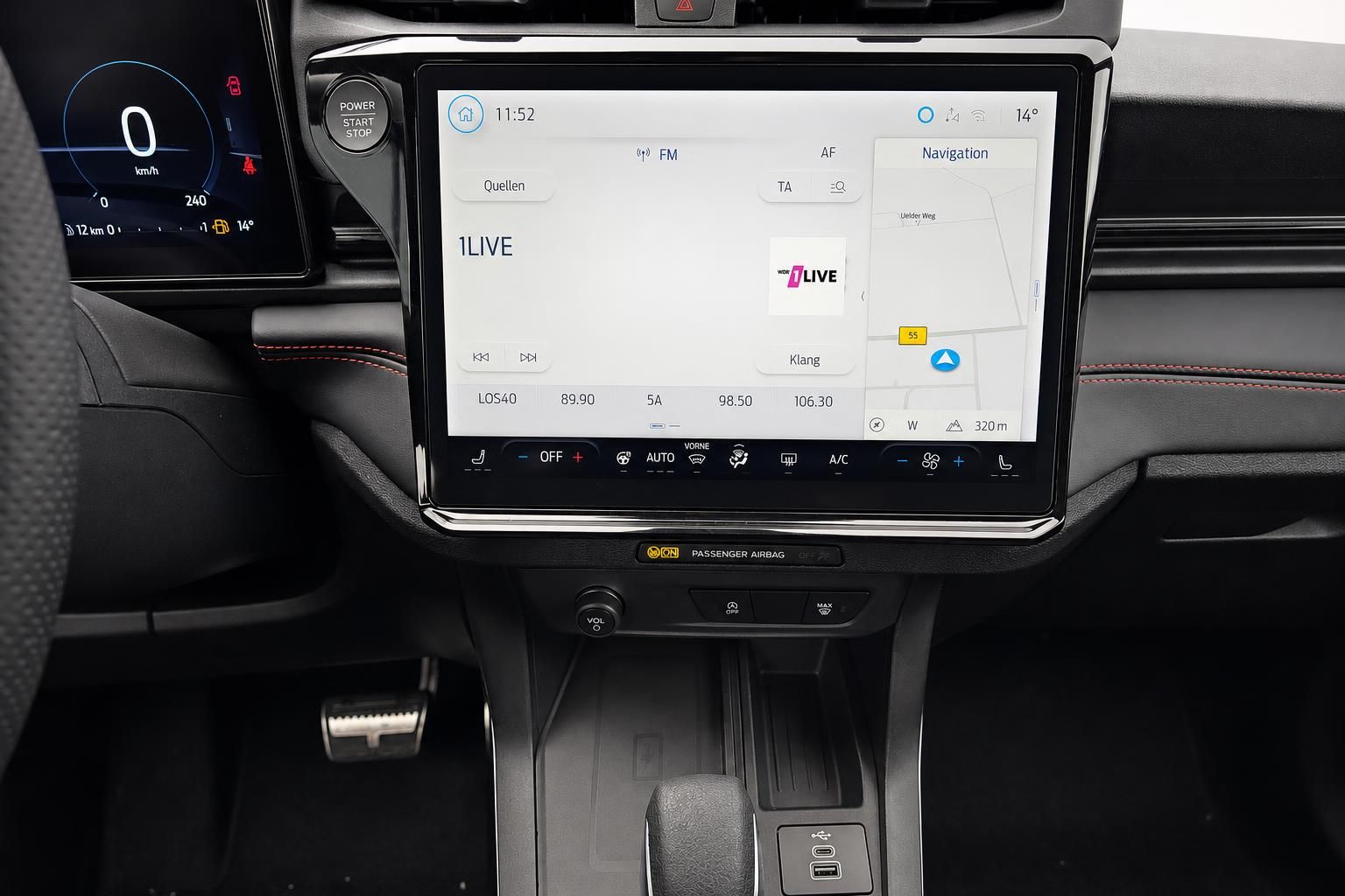 Ford Puma Infotainment Display mit Navigation und Radio