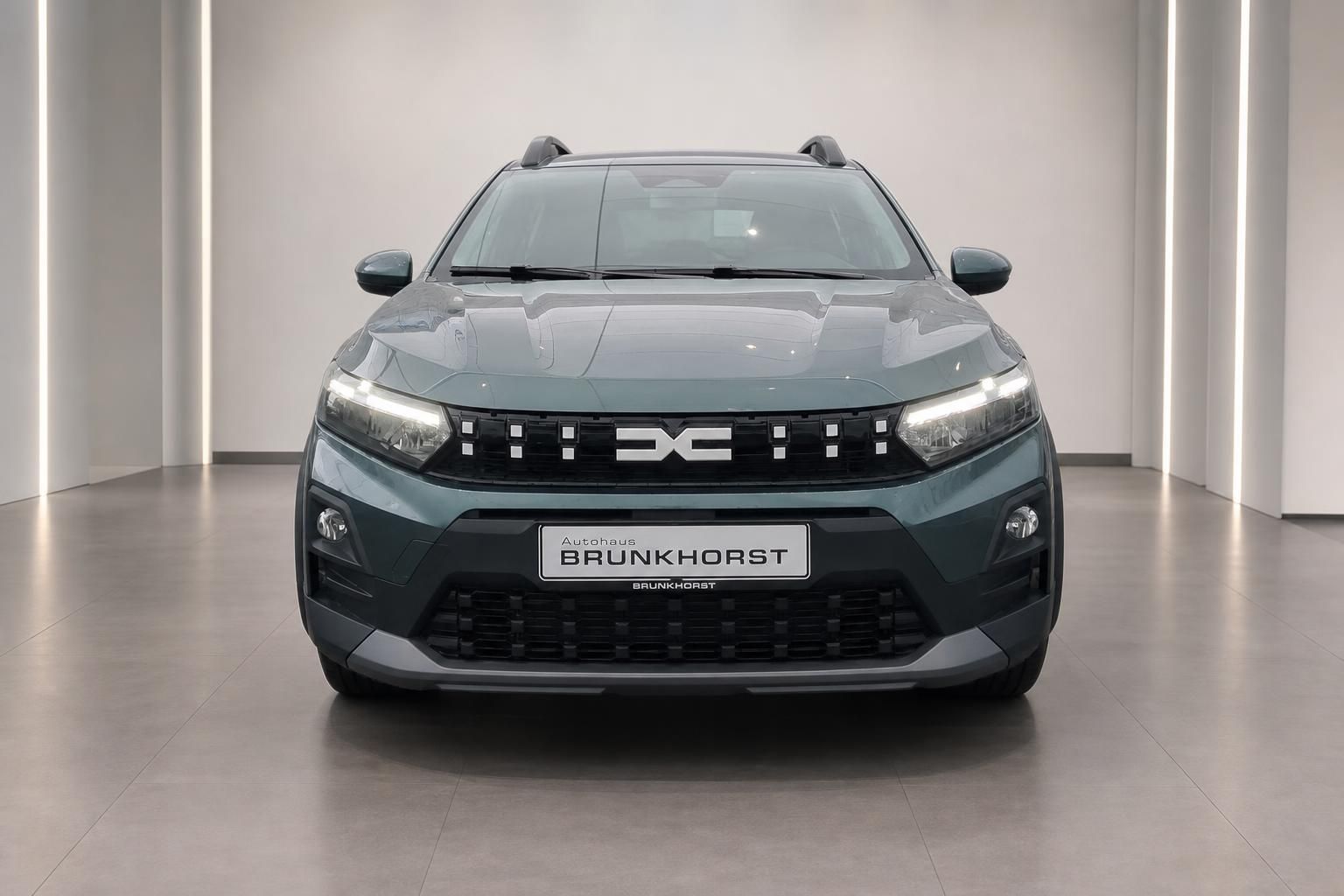 Dacia Sandero Stepway Frontalansicht mit LED-Scheinwerfern