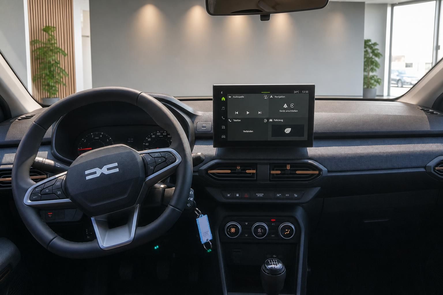 Dacia Cockpit mit Multimedia-Display und Lenkrad im Detail