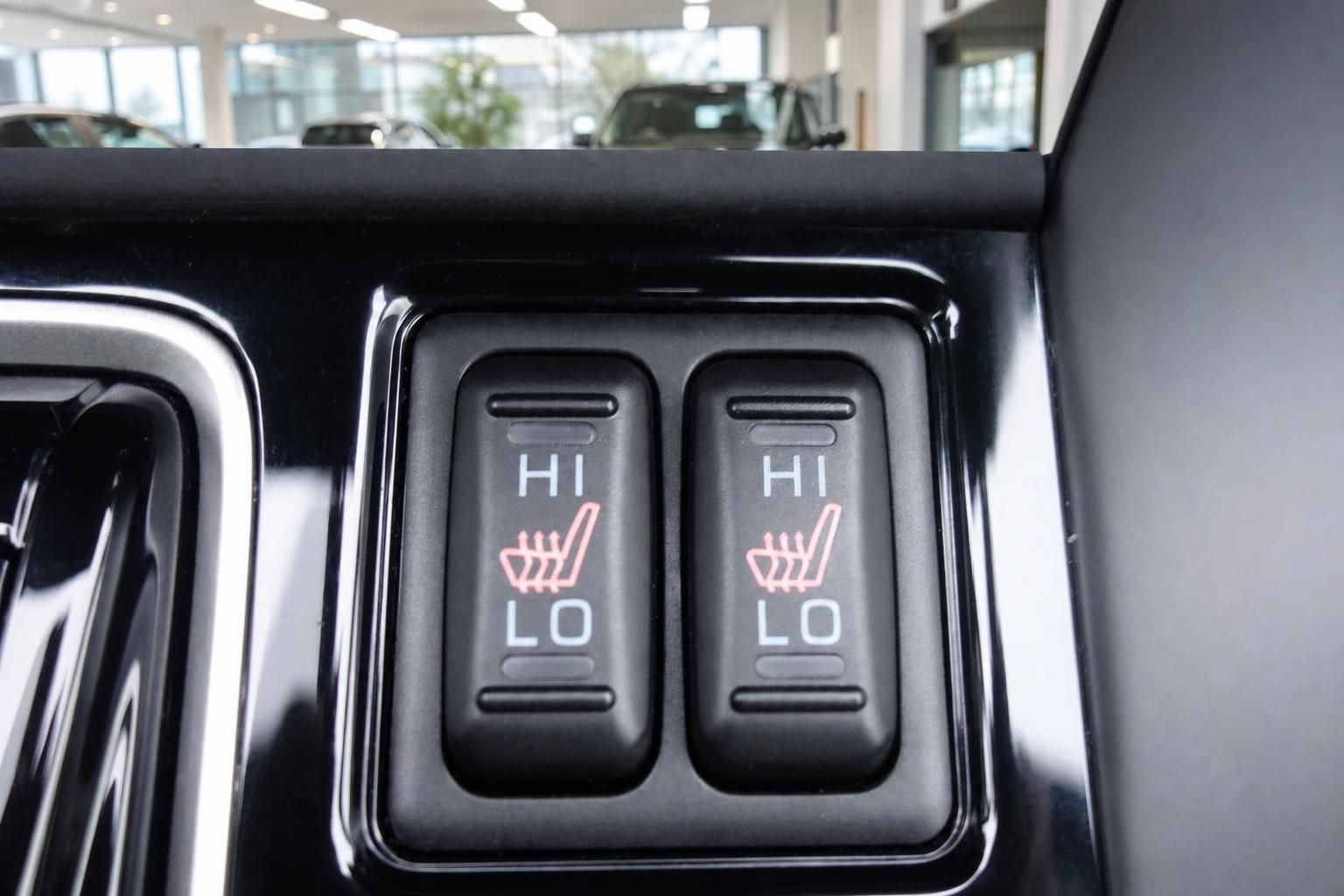 Sitzheizung Schalter mit HI/LO Einstellungen im Fahrzeug-Innenraum