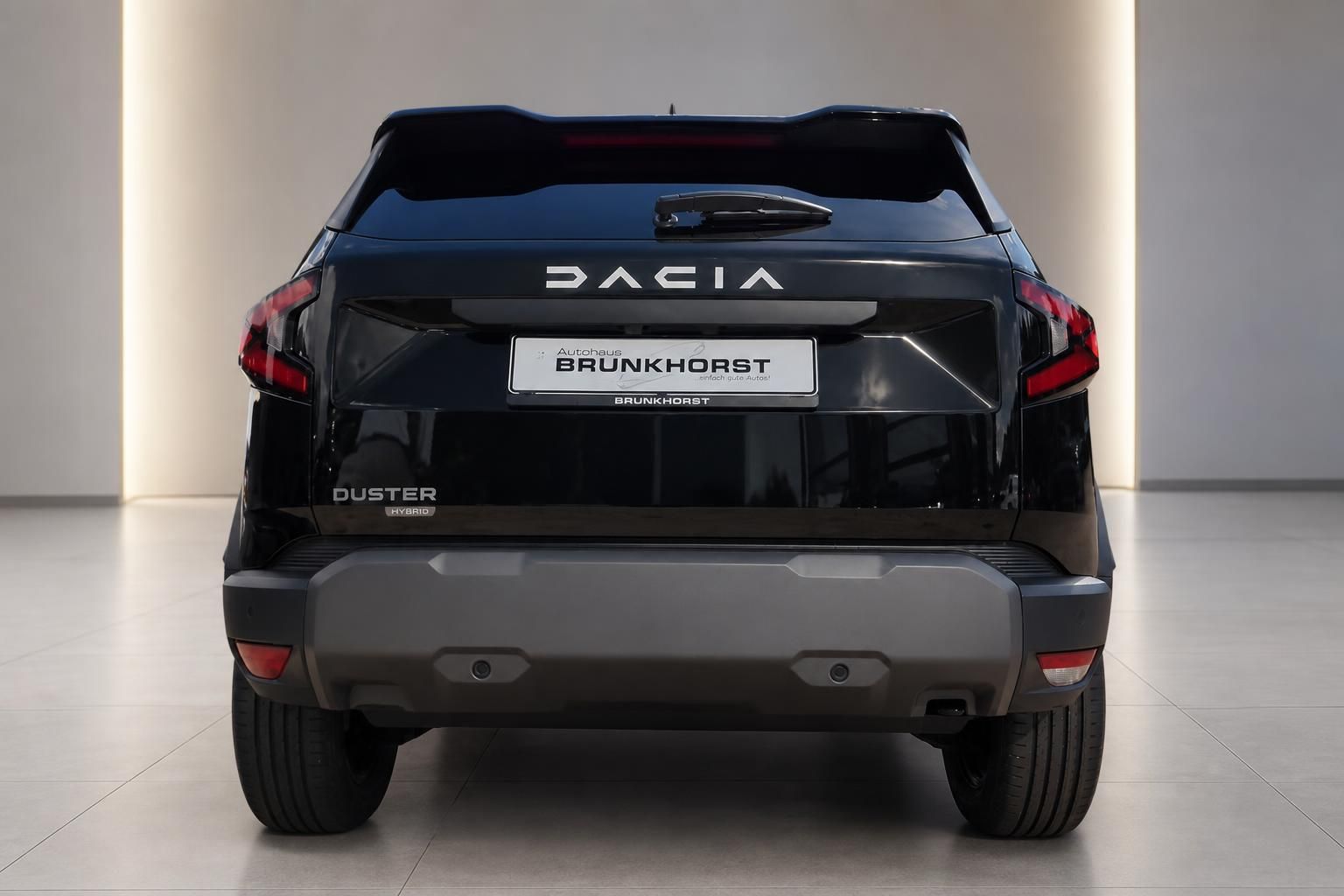 Dacia Duster Hybrid Heckansicht in Dunkelblau - Autohaus Brunkhorst