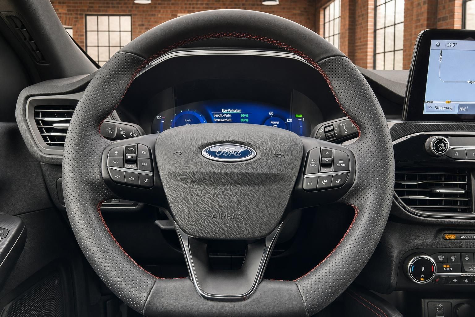 Ford Lenkrad Nahaufnahme mit Bedienelementen und digitalem Kombiinstrument