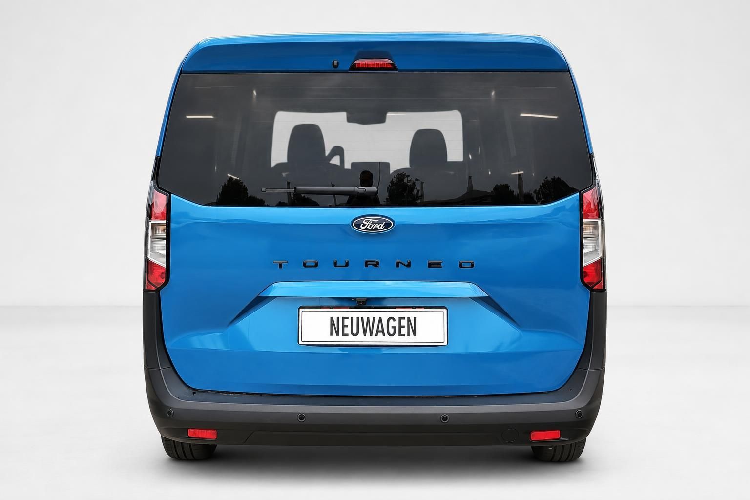 Ford Tourneo blau Heckansicht Neuwagen Van