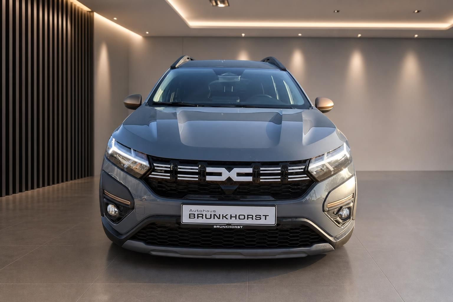 Dacia Jogger - Frontansicht mit LED-Scheinwerfern und modernem Design