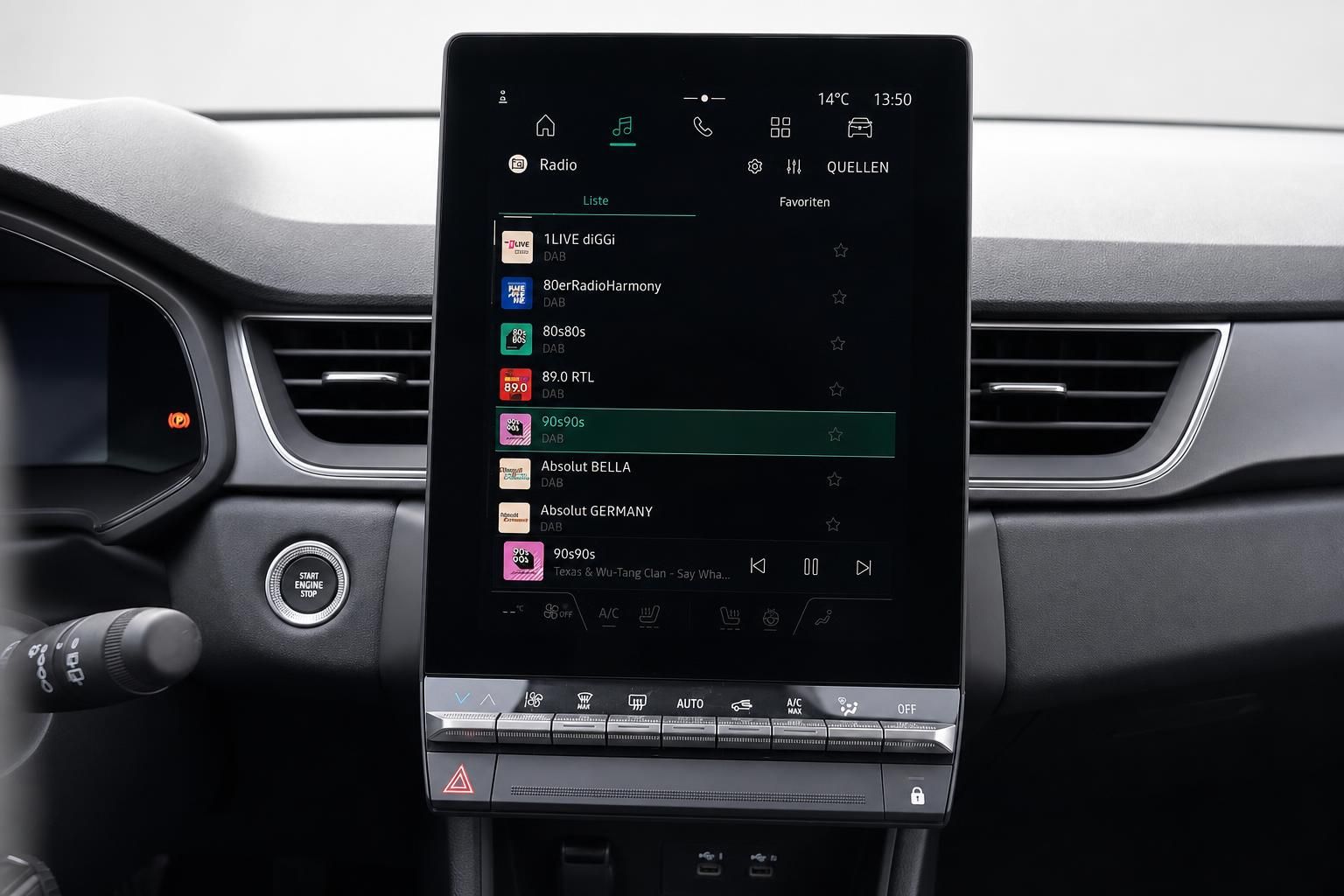 Renault Touchscreen Infotainmentsystem mit Radiosender Auswahl im Detail