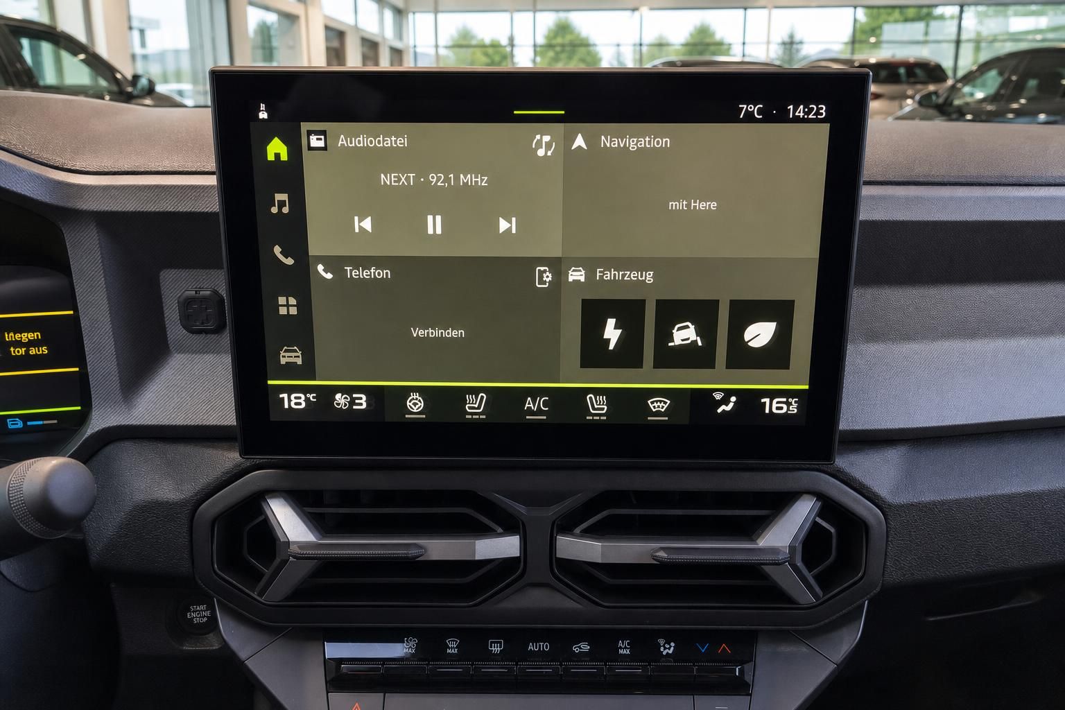 Fahrzeug Infotainment-System Touchscreen mit Navigation, Audio und Klimaanlage-Bedienung