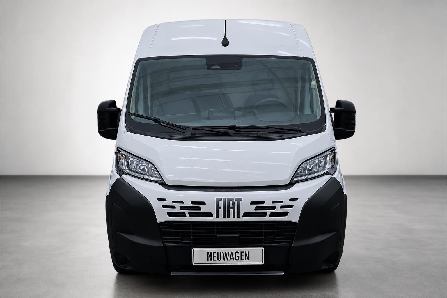 Fiat Ducato Kastenwagen Frontansicht mit Fiat Logo und Kühlergrill