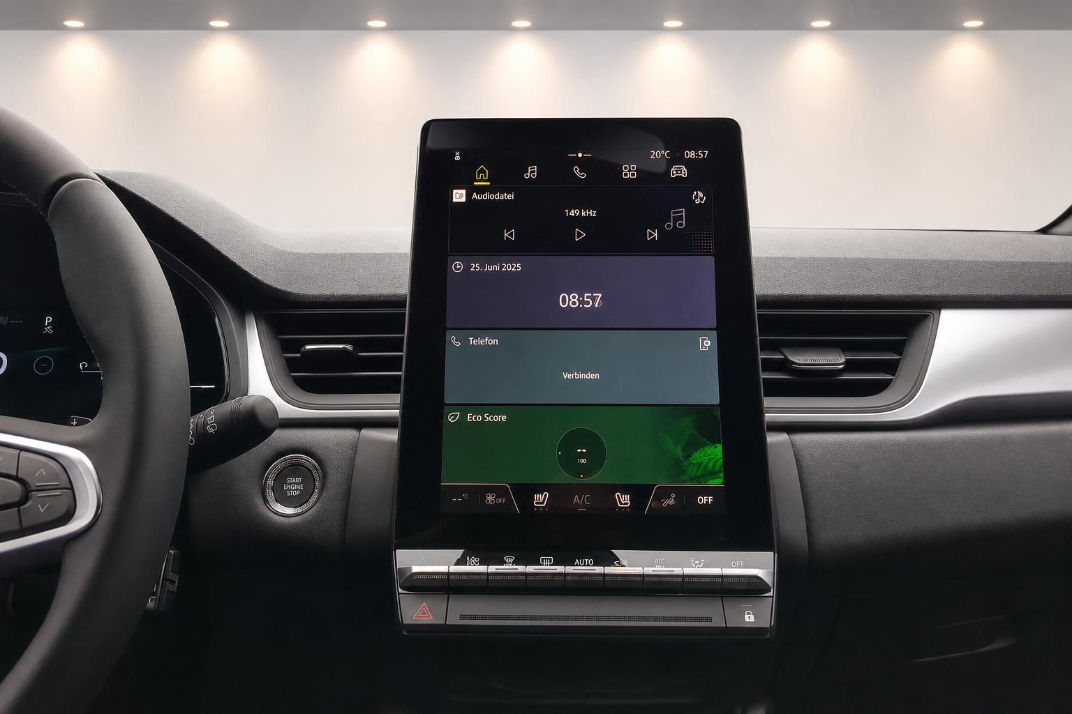 Auto Infotainment System mit Touchscreen Display und Klimasteuerung