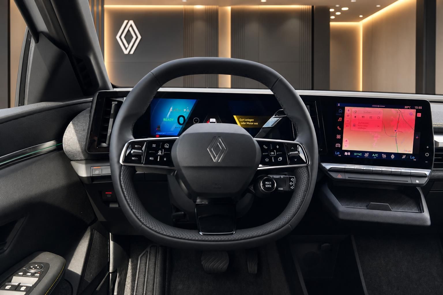 Renault Innenraum Cockpit mit Lenkrad, digitalem Kombiinstrument und Infotainment-Touchscreen