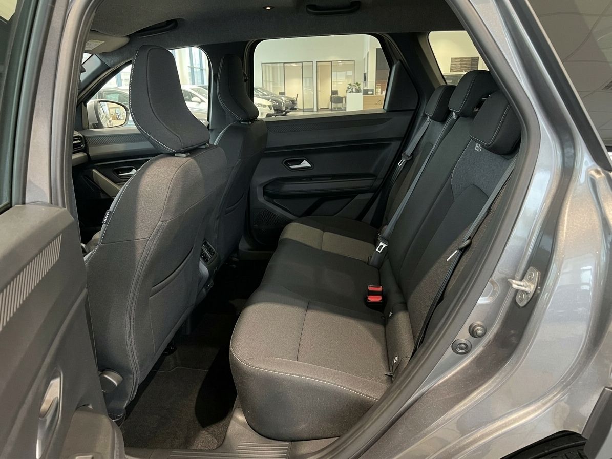 Dacia Auto Innenraum Rückbank Rücksitze schwarz-grau mit Stoffbezug Fond Detail