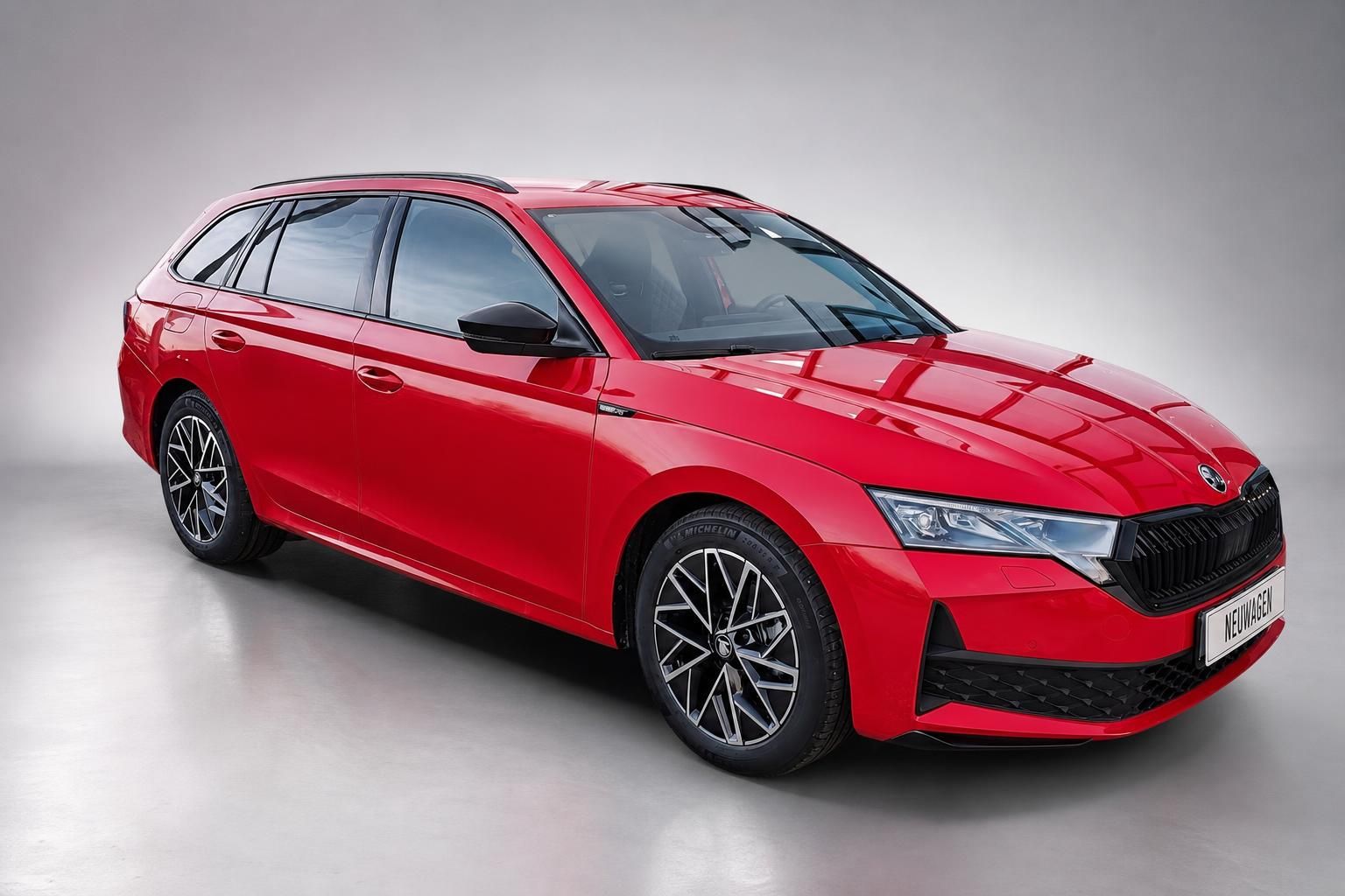 Skoda Octavia Combi Hybrid rot Frontansicht Neuwagen