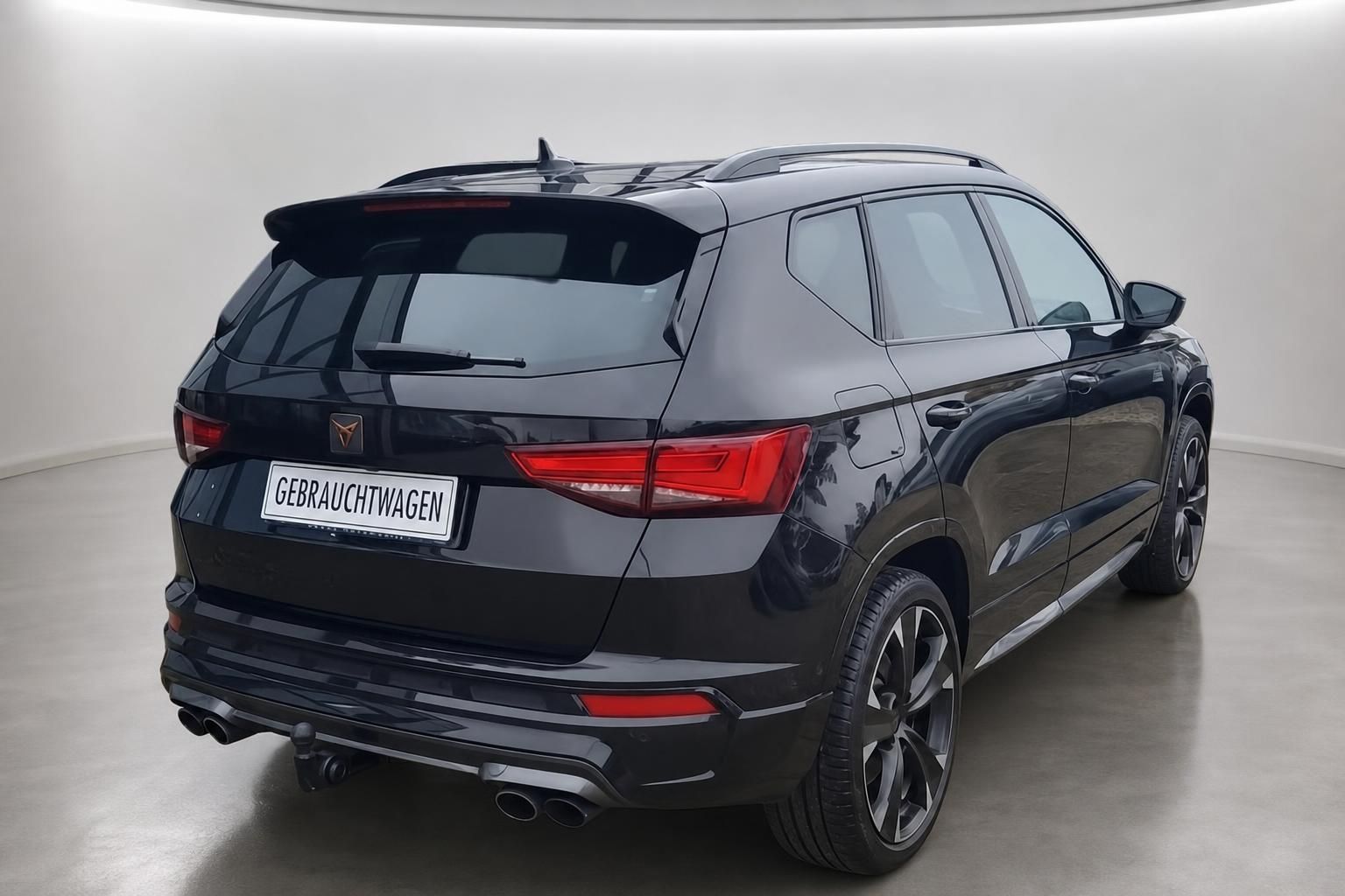 Cupra Ateca schwarz Heckdiagonalansicht Gebrauchtwagen SUV