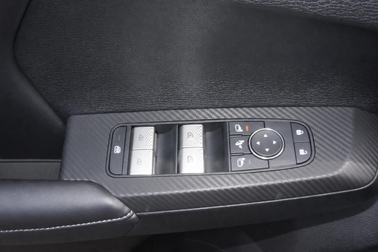 Mitsubishi Outlander PHEV Fensterheber und Spiegelverstellung Bedienfeld Fahrertuer