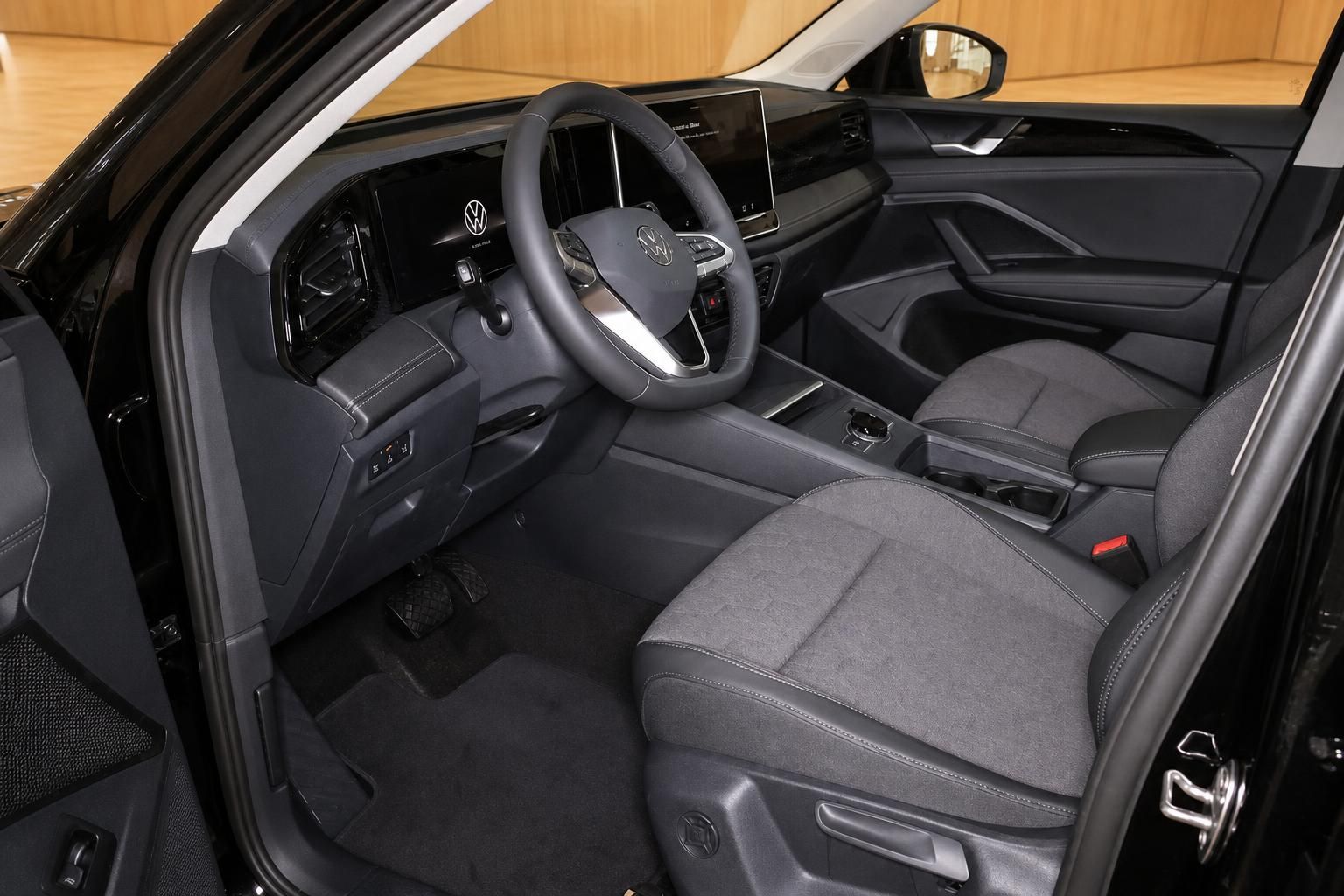 VW Innenraum Vordersitze und Armaturenbrett Detail