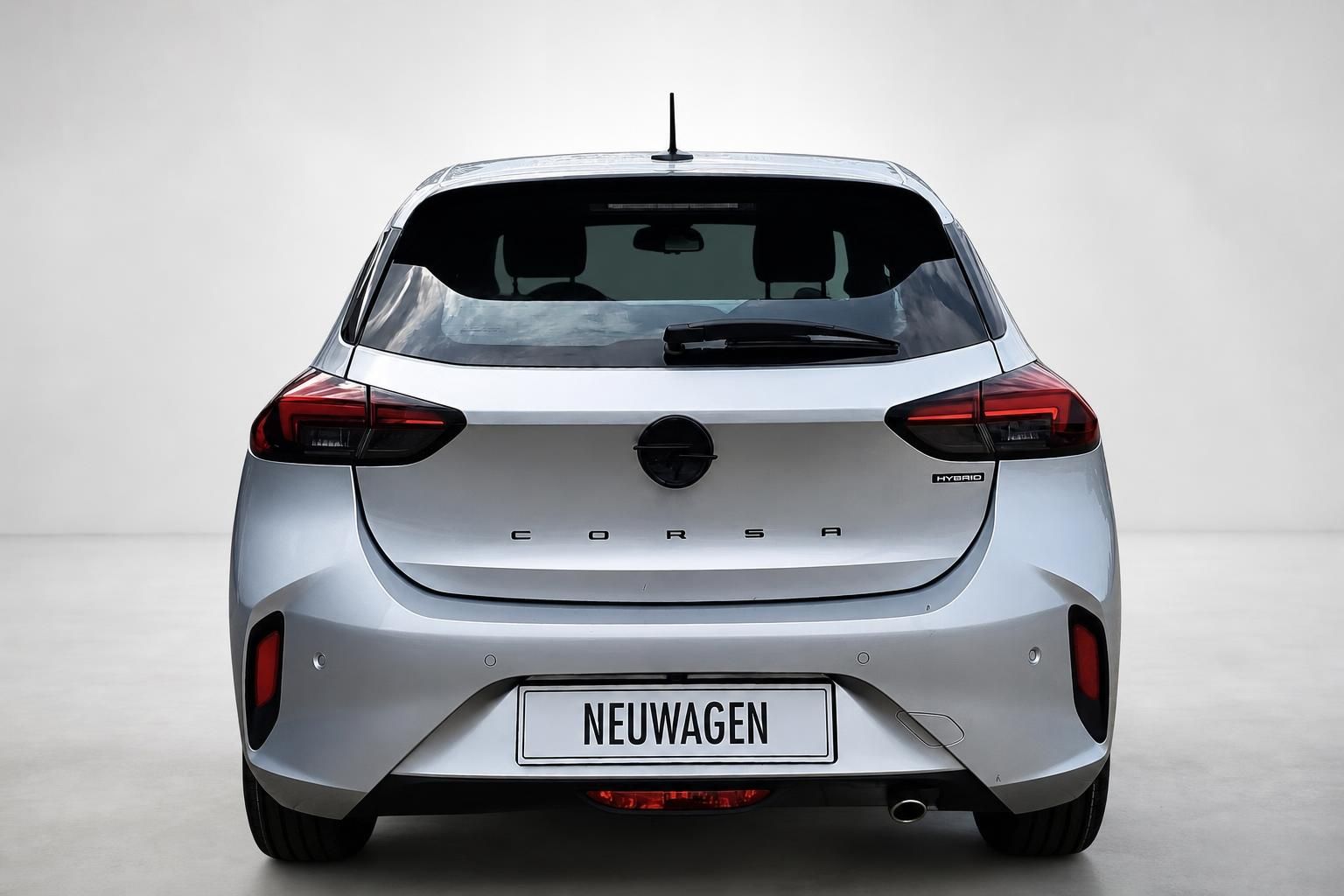 Opel Corsa Hybrid Silber, Heckansicht mit Rückleuchten