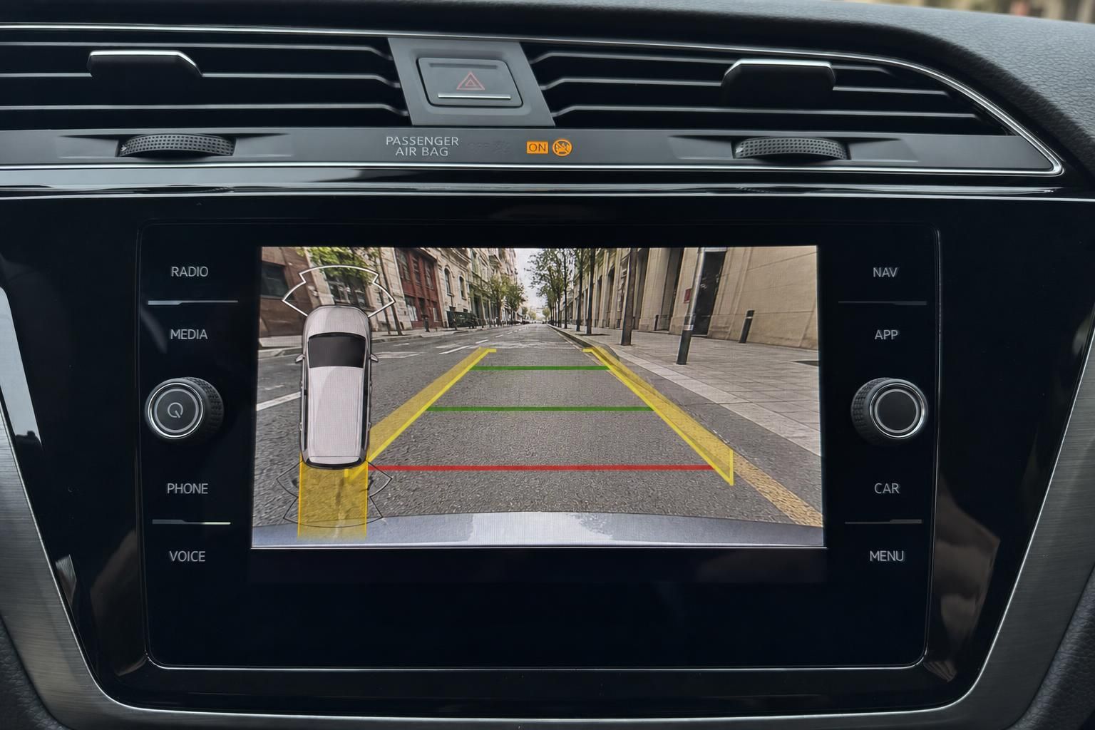 VW Rückfahrkamera Display Infotainment System Parkhilfe Navigationssystem