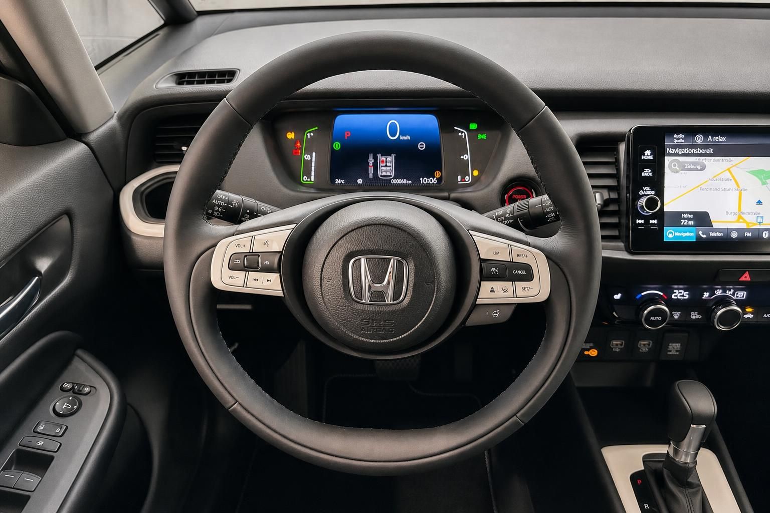 Honda Jazz Innenraum: Lenkrad mit Multifunktionstasten und Display