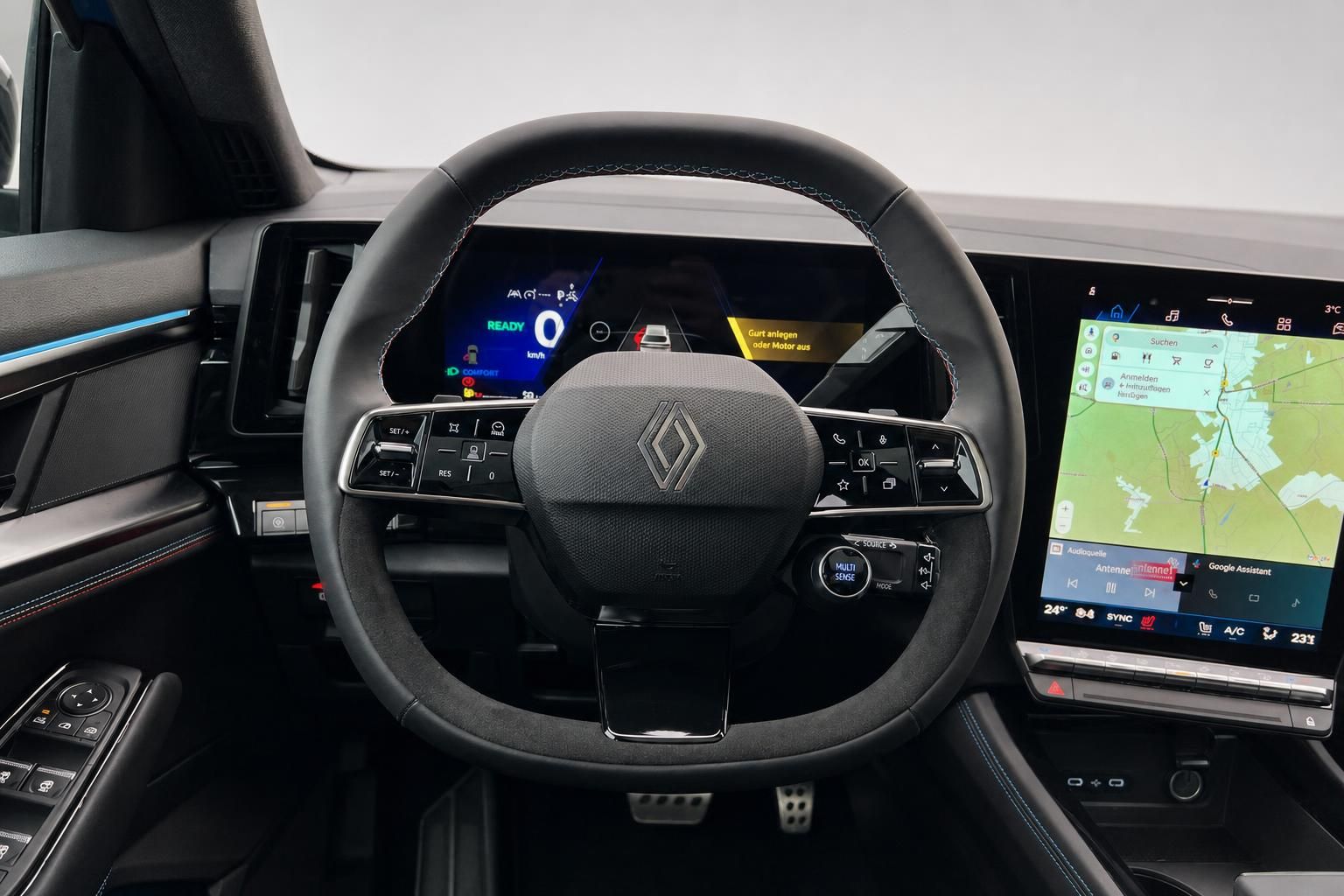 Renault Innenraum Cockpit mit digitalem Armaturenbrett und Lenkrad