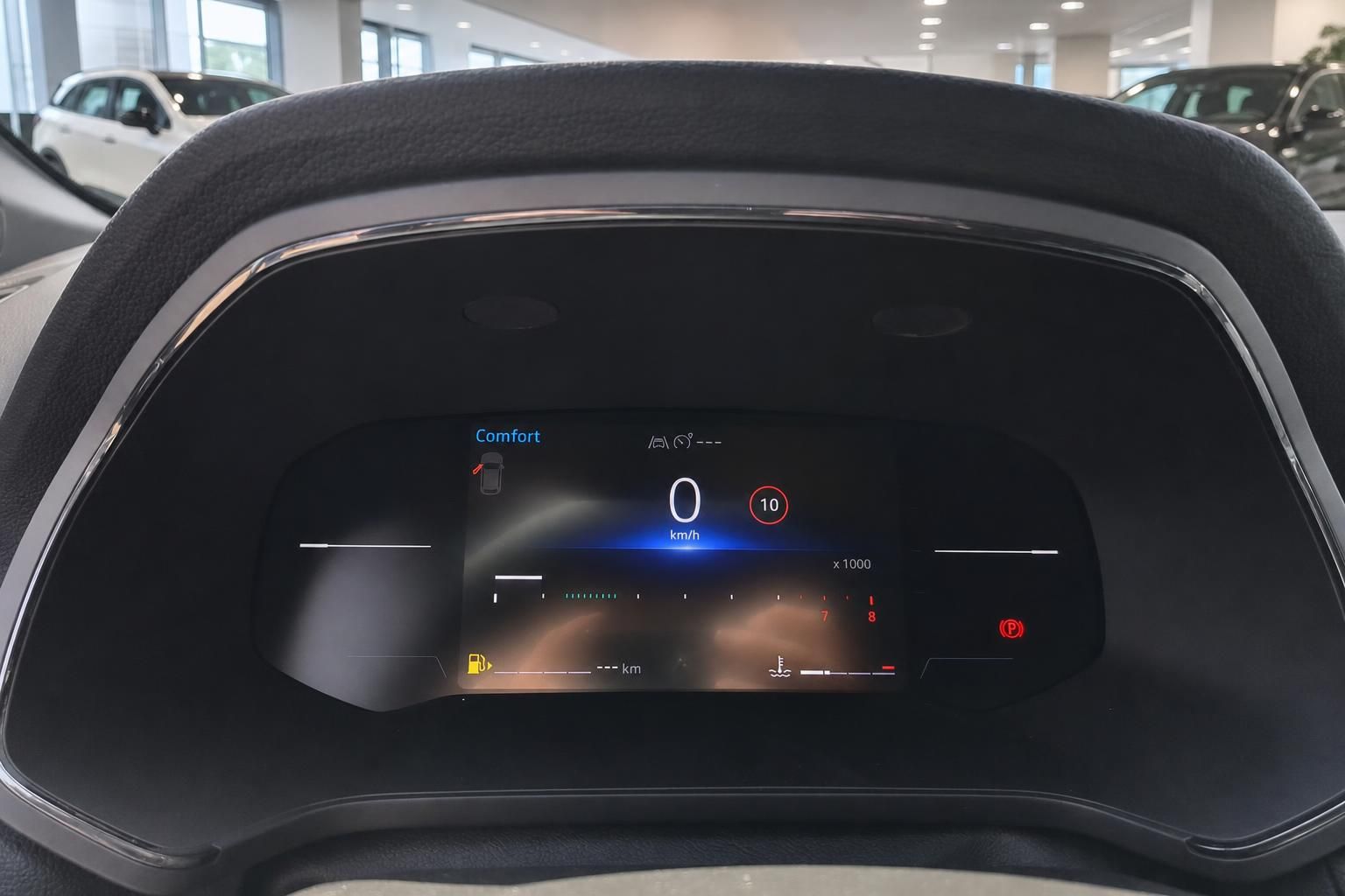 Digitales Kombiinstrument mit Tacho und Display im Fahrzeug-Cockpit
