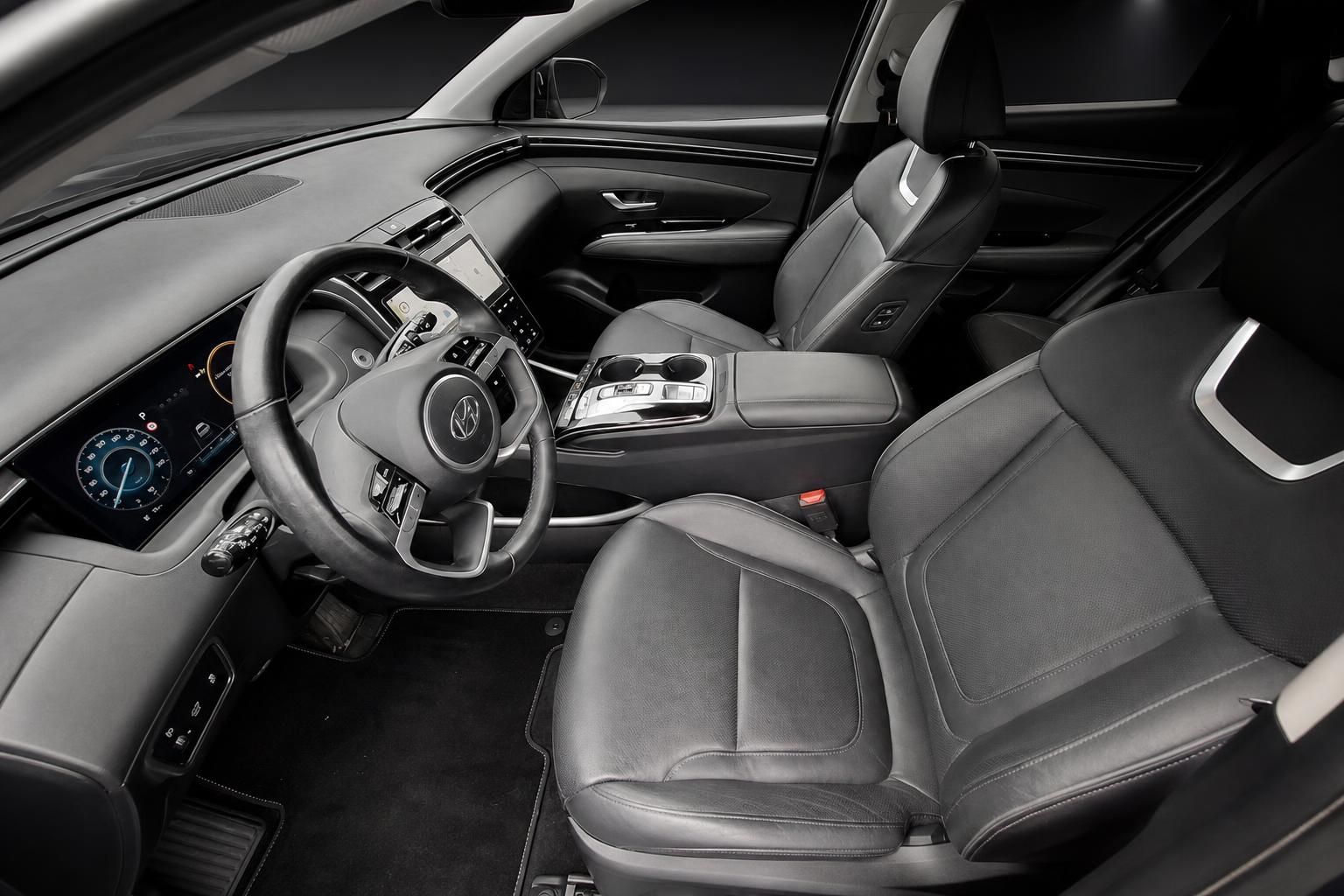 Hyundai Tucson Innenraum, Vordersitze und Mittelkonsole