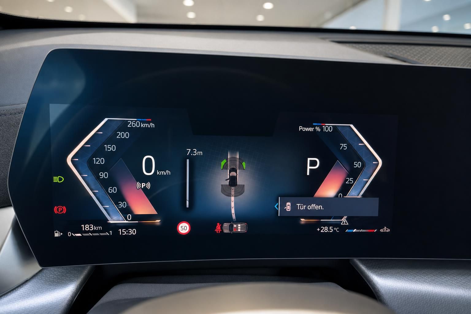 BMW Bordcomputer Digitaltacho mit Anzeige Tür offen im Cockpit