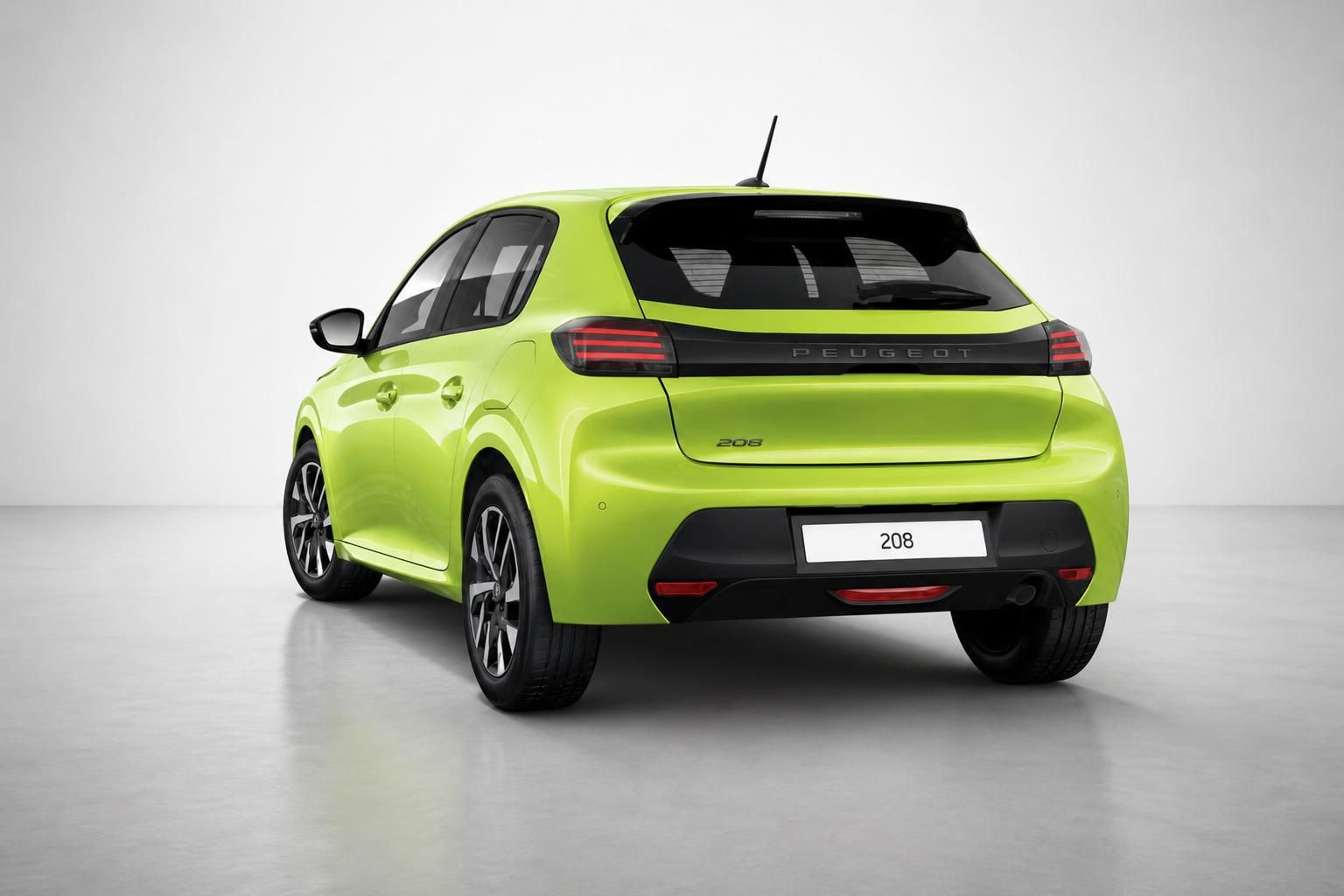 Peugeot 208 Heckansicht in Gelbgrün mit LED-Rückleuchten und Peugeot-Schriftzug