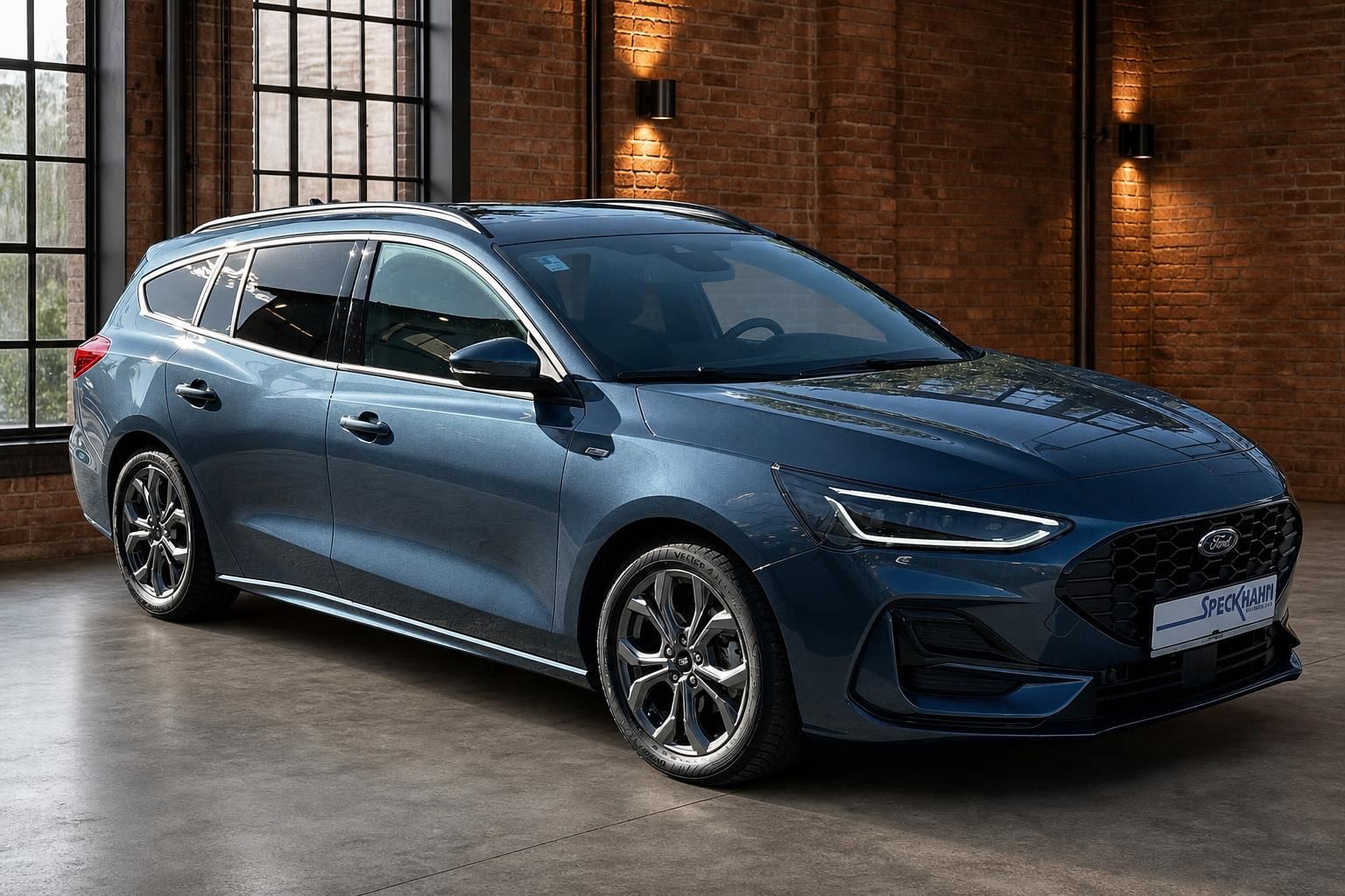Ford Focus Turnier ST-Line blau metallic Frontansicht schräg – Gebrauchtwagen Händler Speckhahn
