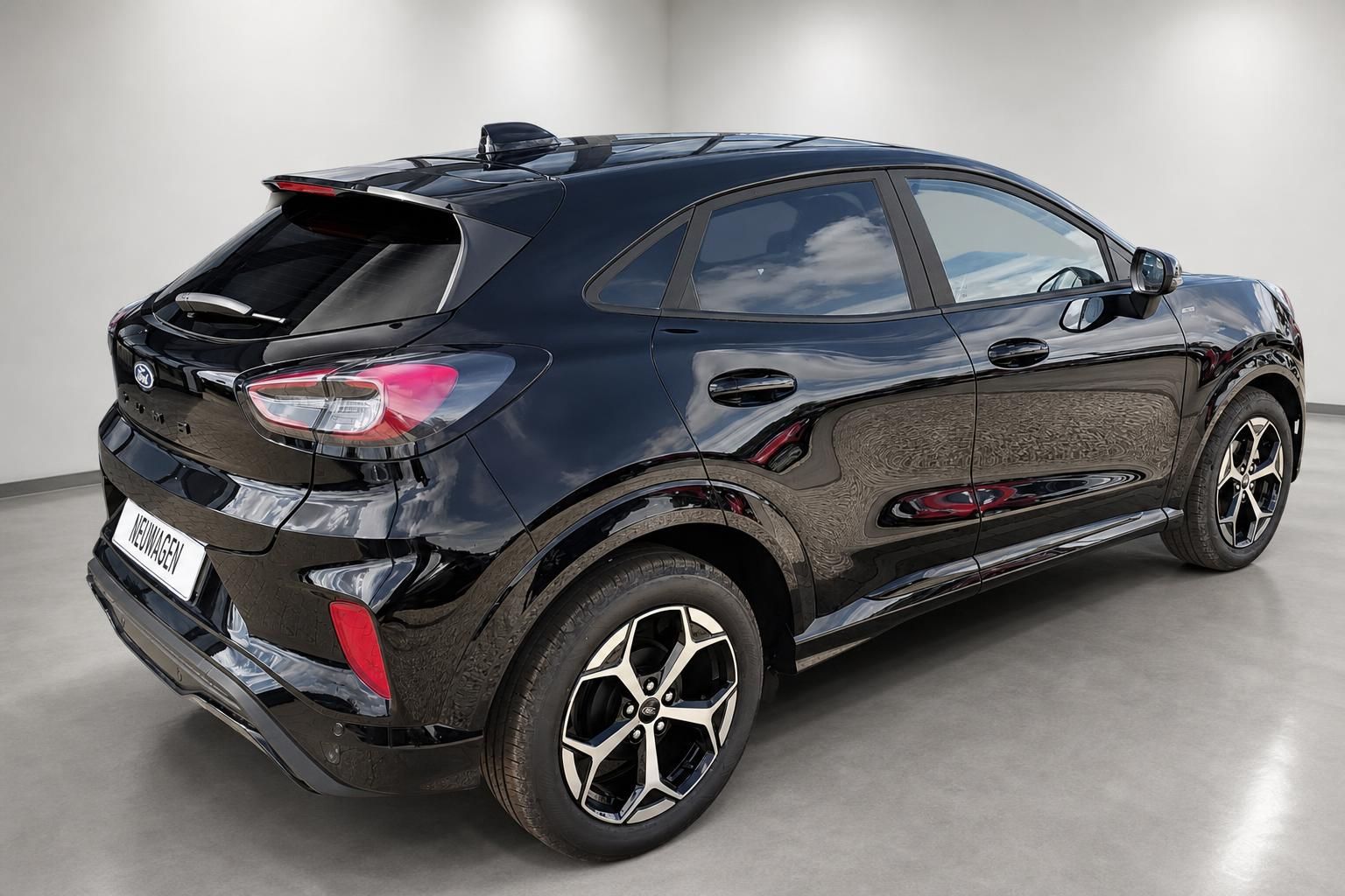 Ford Puma schwarz Seitenansicht hinten Neuwagen