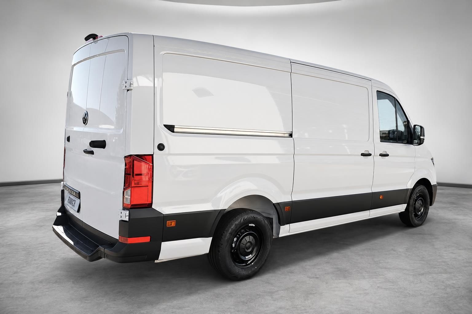 VW Crafter Kastenwagen weiß Heck-Seitenansicht schräg