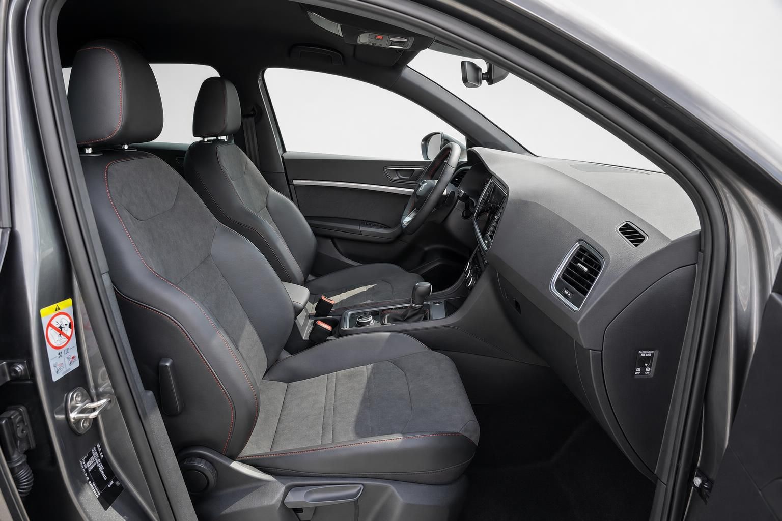 SEAT Ateca Interieur Fahrersitz und Armaturenbrett