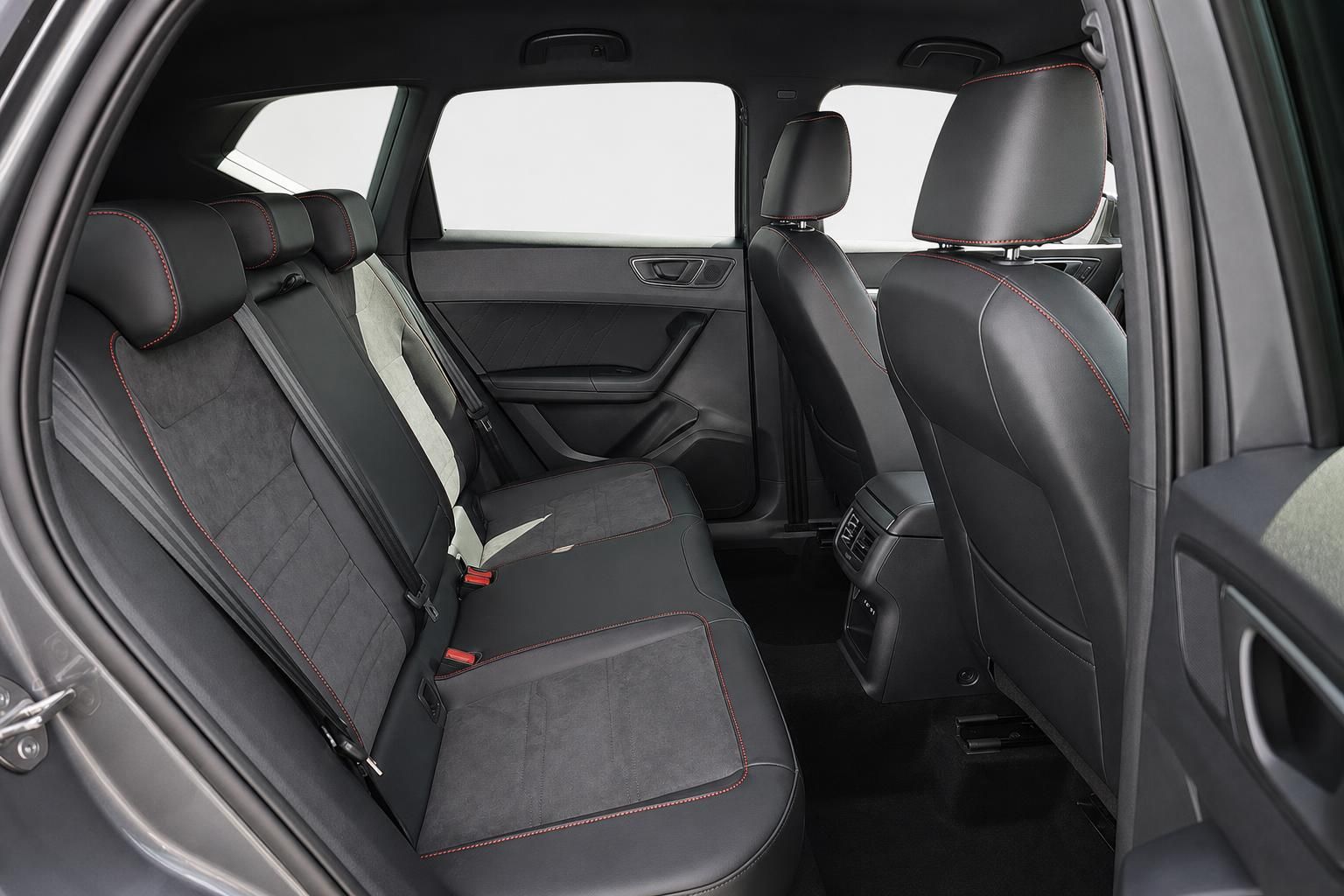 Seat Ateca Rücksitzbank mit Lederpolsterung im Innenraum